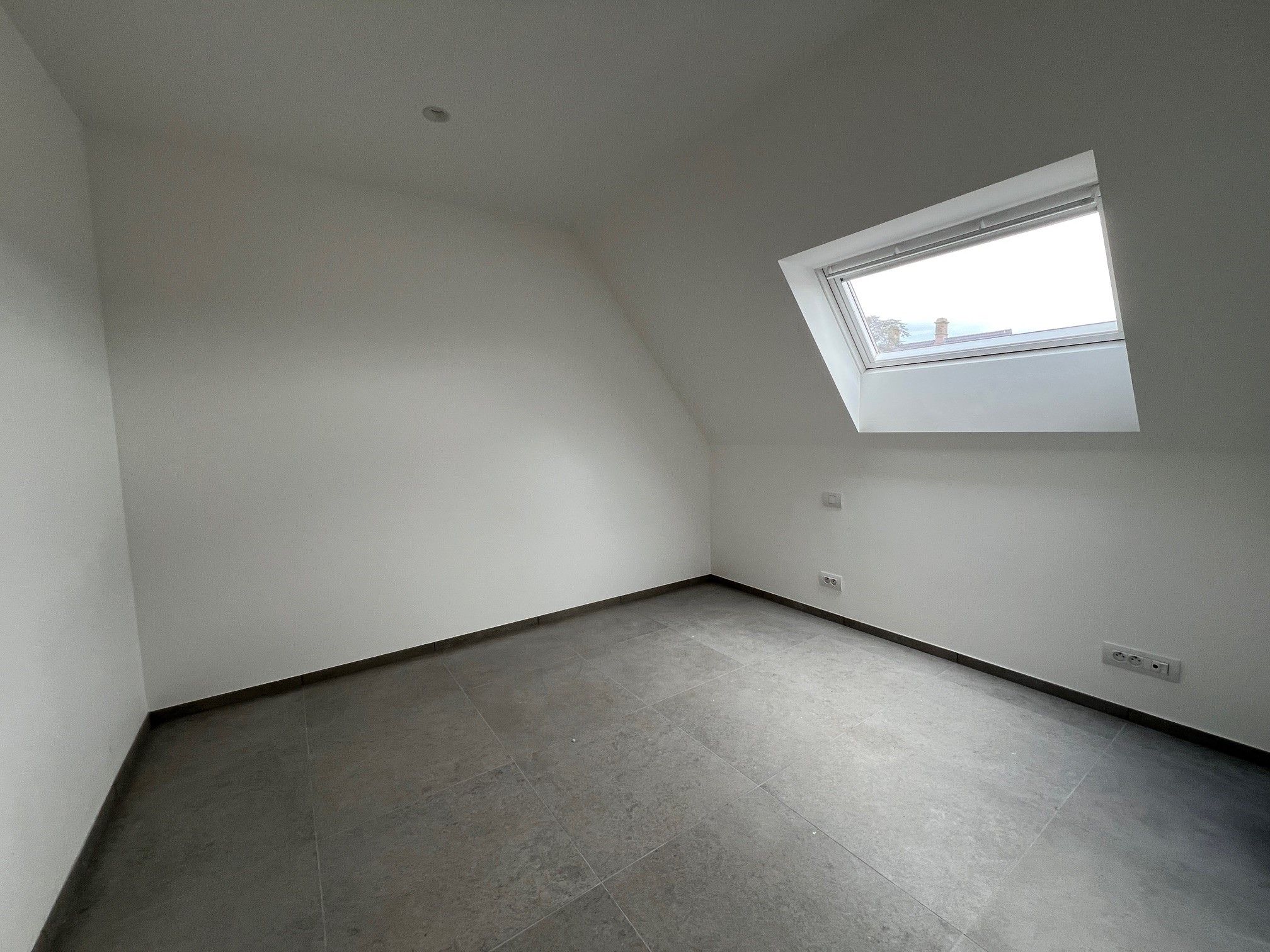 Nieuwbouwwoning met 4 slaapkamers en garage foto 6