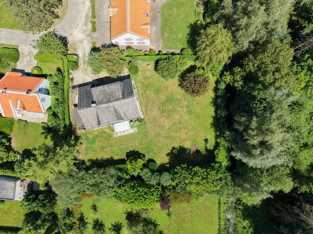 Uniek gelegen woning in doodlopende straat grenzend aan het Parkbos foto 2