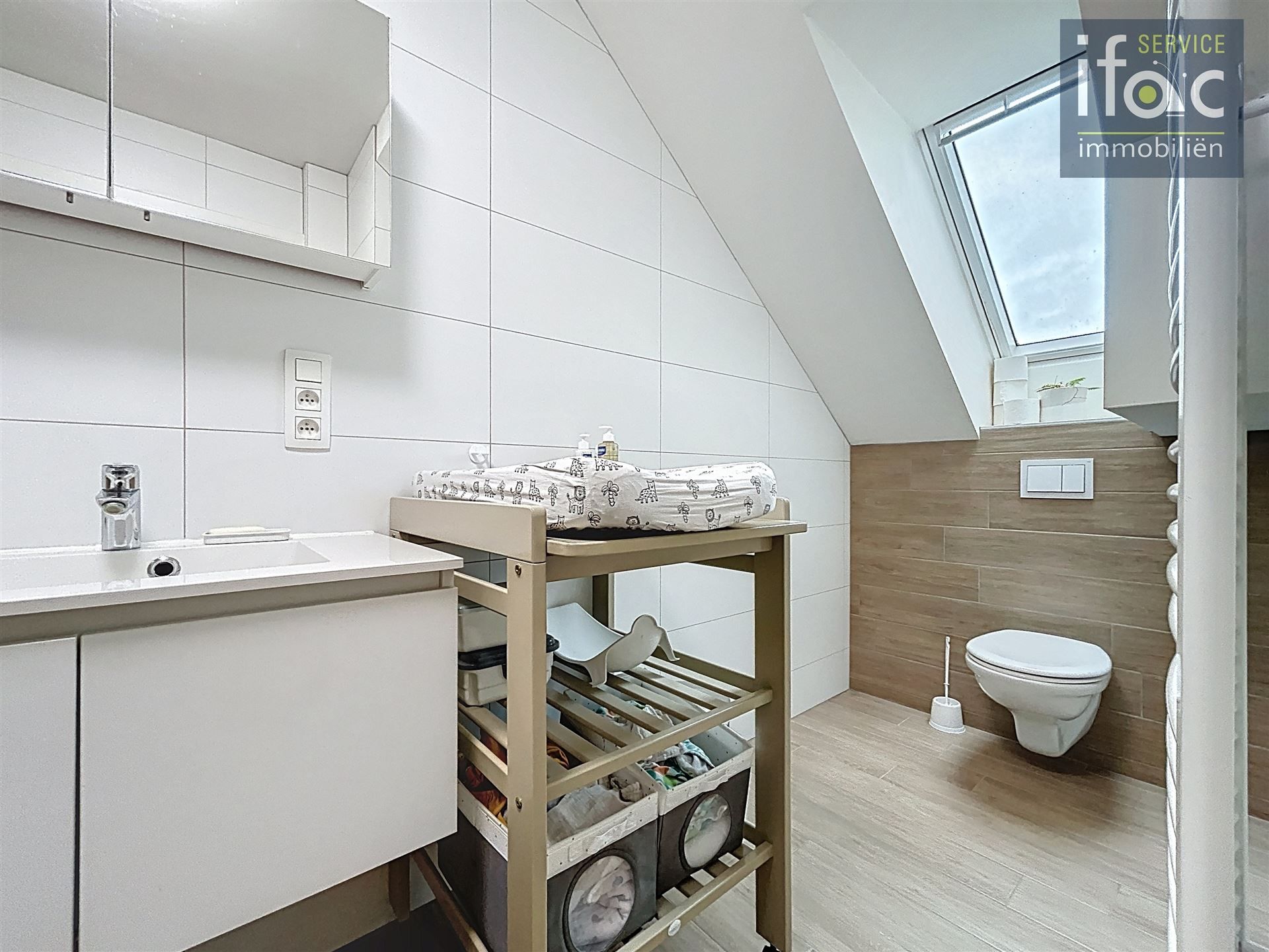 Prachtig duplex van +-90m² met 2 slaapkamers en parking foto 12