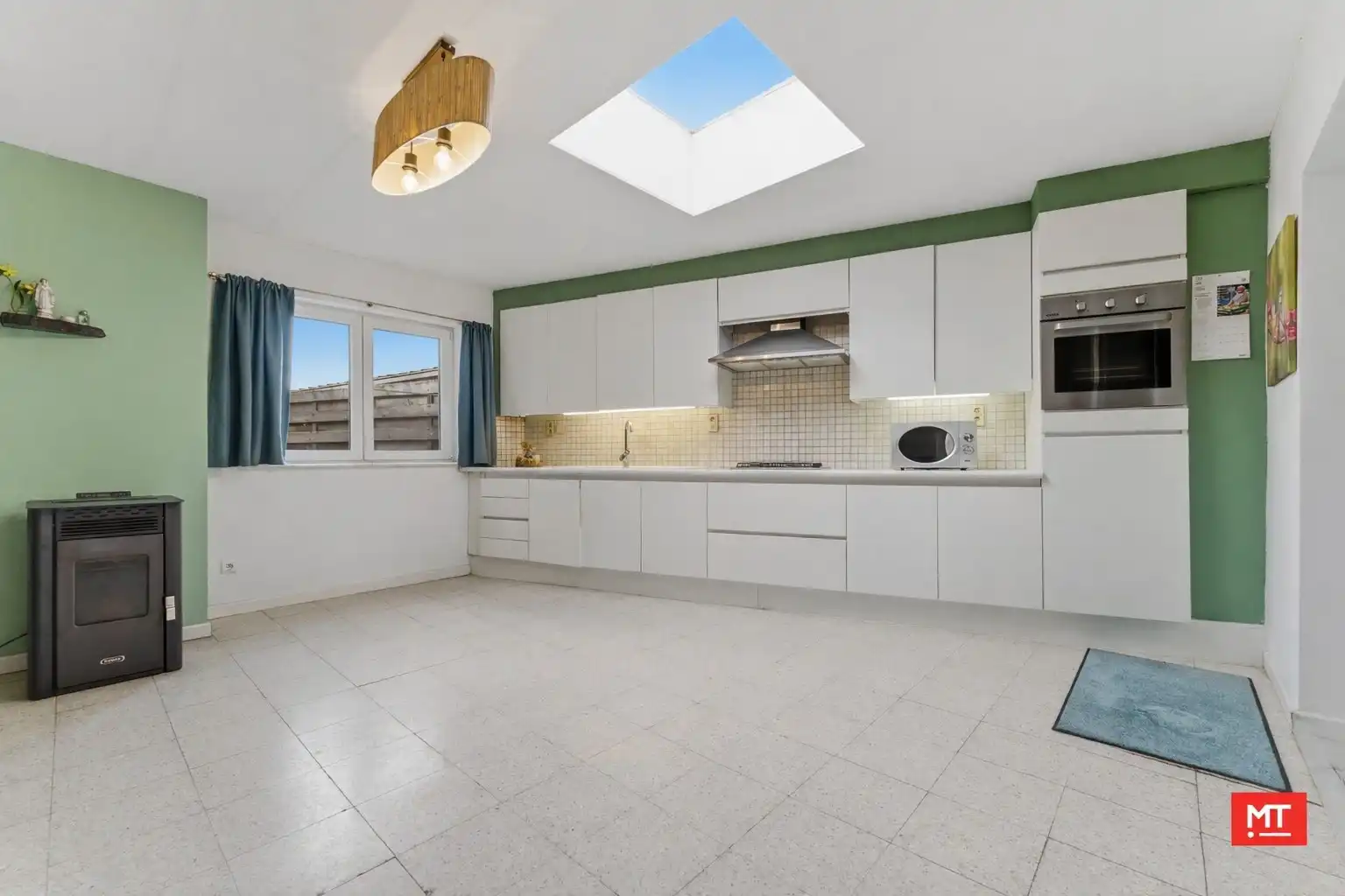 Te renoveren woning met 3 slaapkamers (5 mogelijk) en stadstuin in Bikschote foto 5