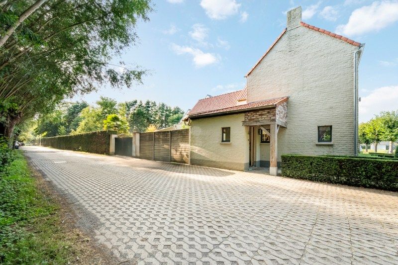 Rust, ruimte en stijl op toplocatie te Jabbeke foto 2