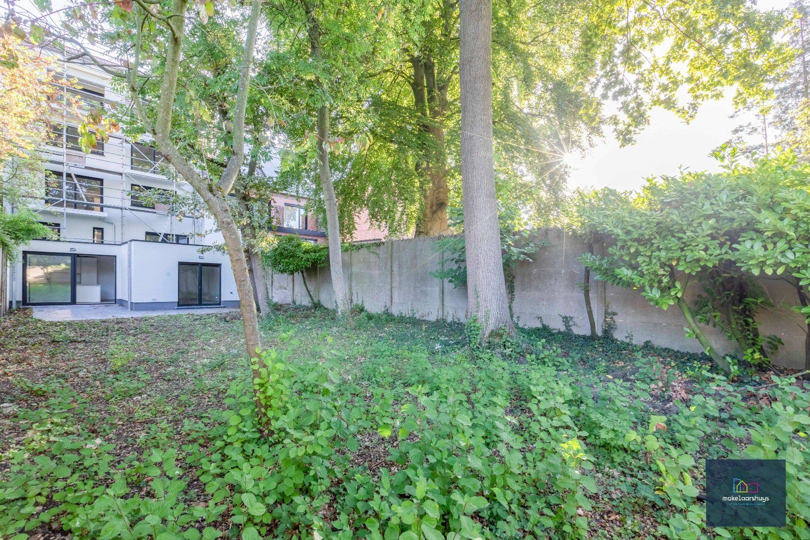  Duplex app. met grote tuin, 4 slpk, 3 bdk. nabij station Gent-Sint-Pieters foto {{pictureIndex}}