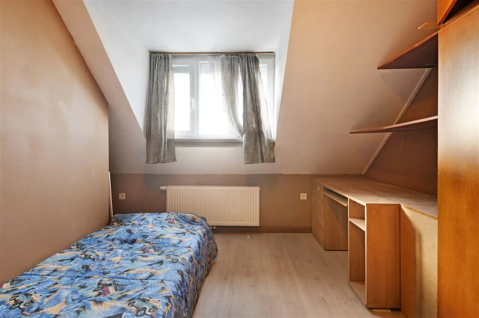 Charmante gezinswoning op toplocatie te Wetteren! foto 12