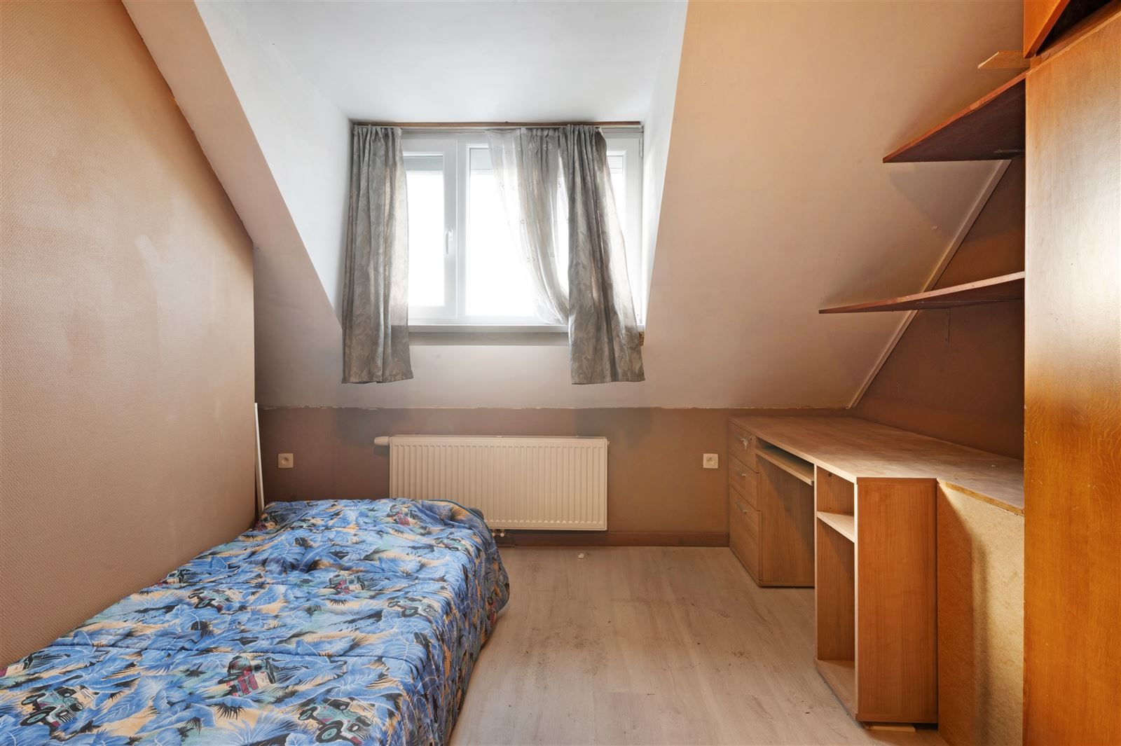 Charmante gezinswoning op toplocatie te Wetteren! foto 12