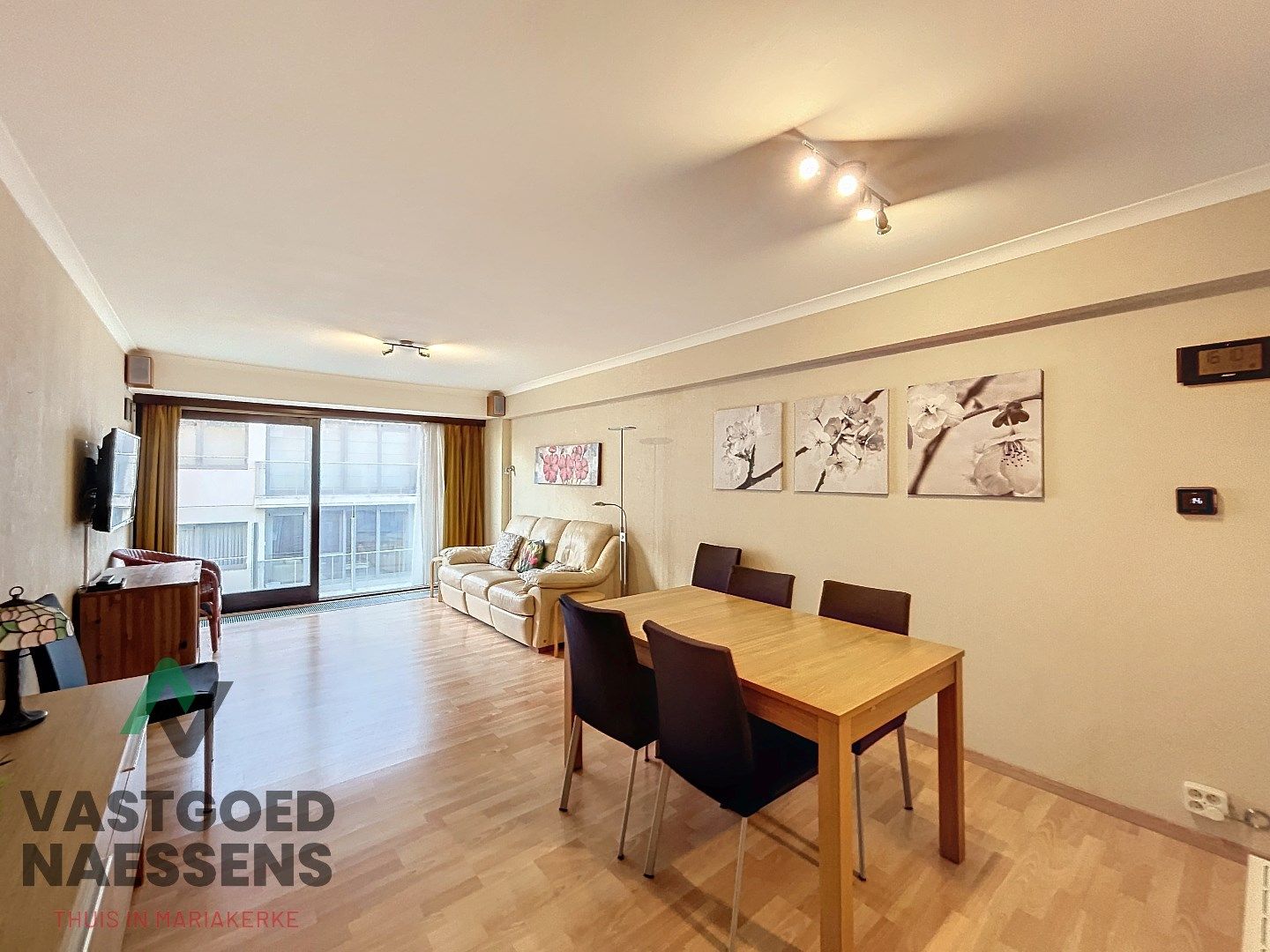 Instapklaar 2SLPK appartement met zijdelings zicht op zee foto 2