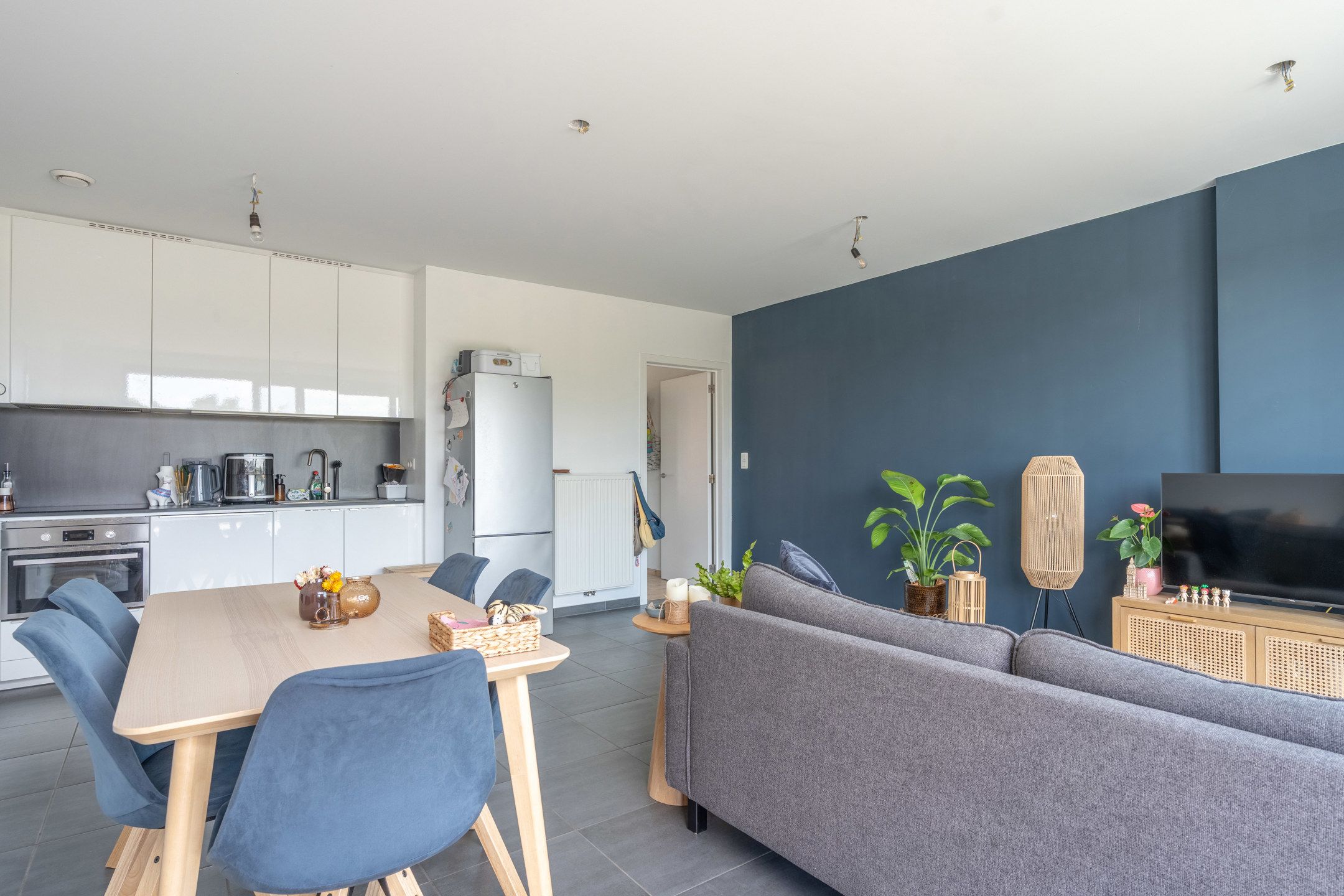 Modern 2-slpk appartement met autostaanplaats te Vosselaar foto 3