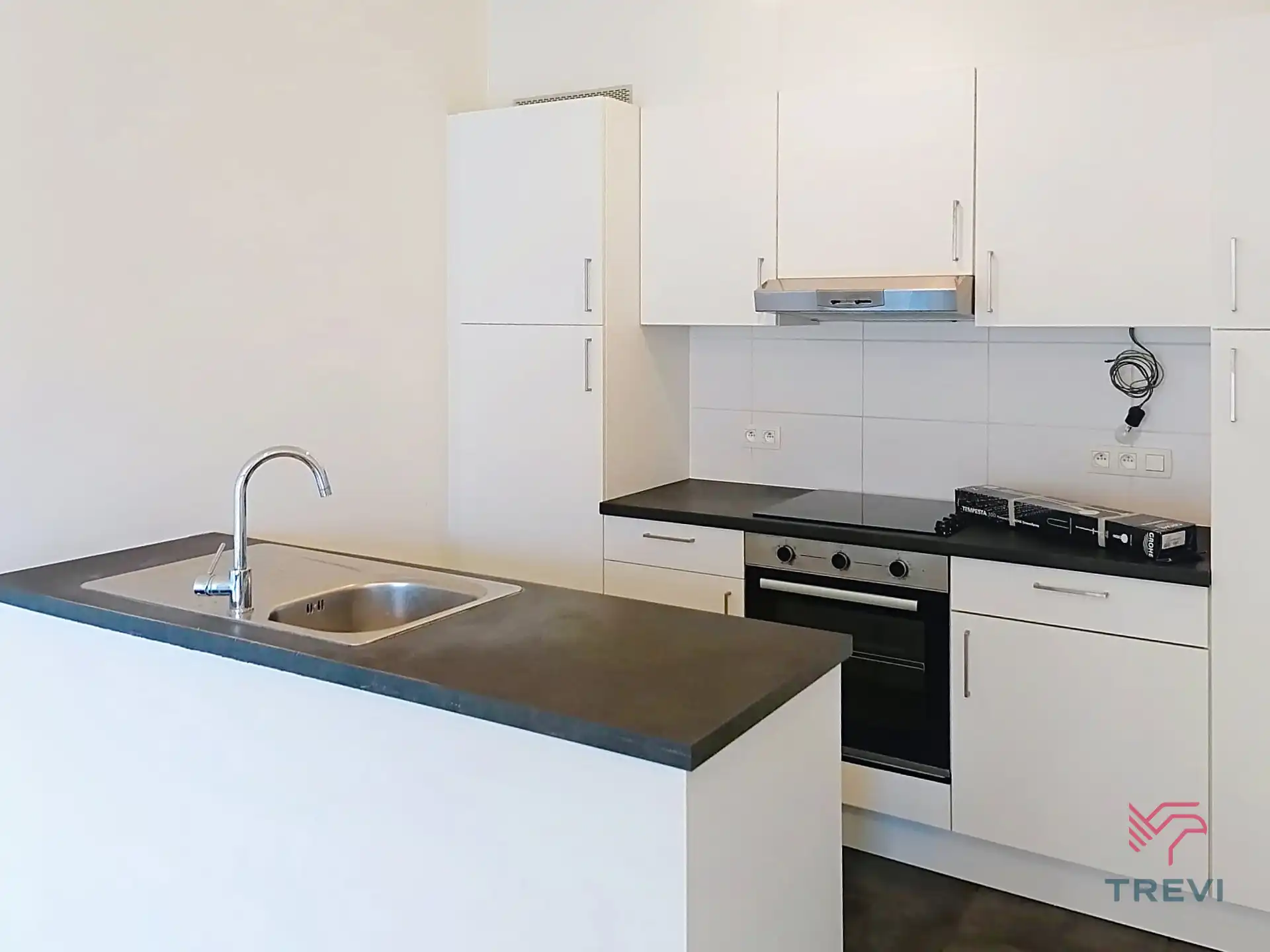 Ongemeubileerd appartement met 1 slaapkamer foto 6