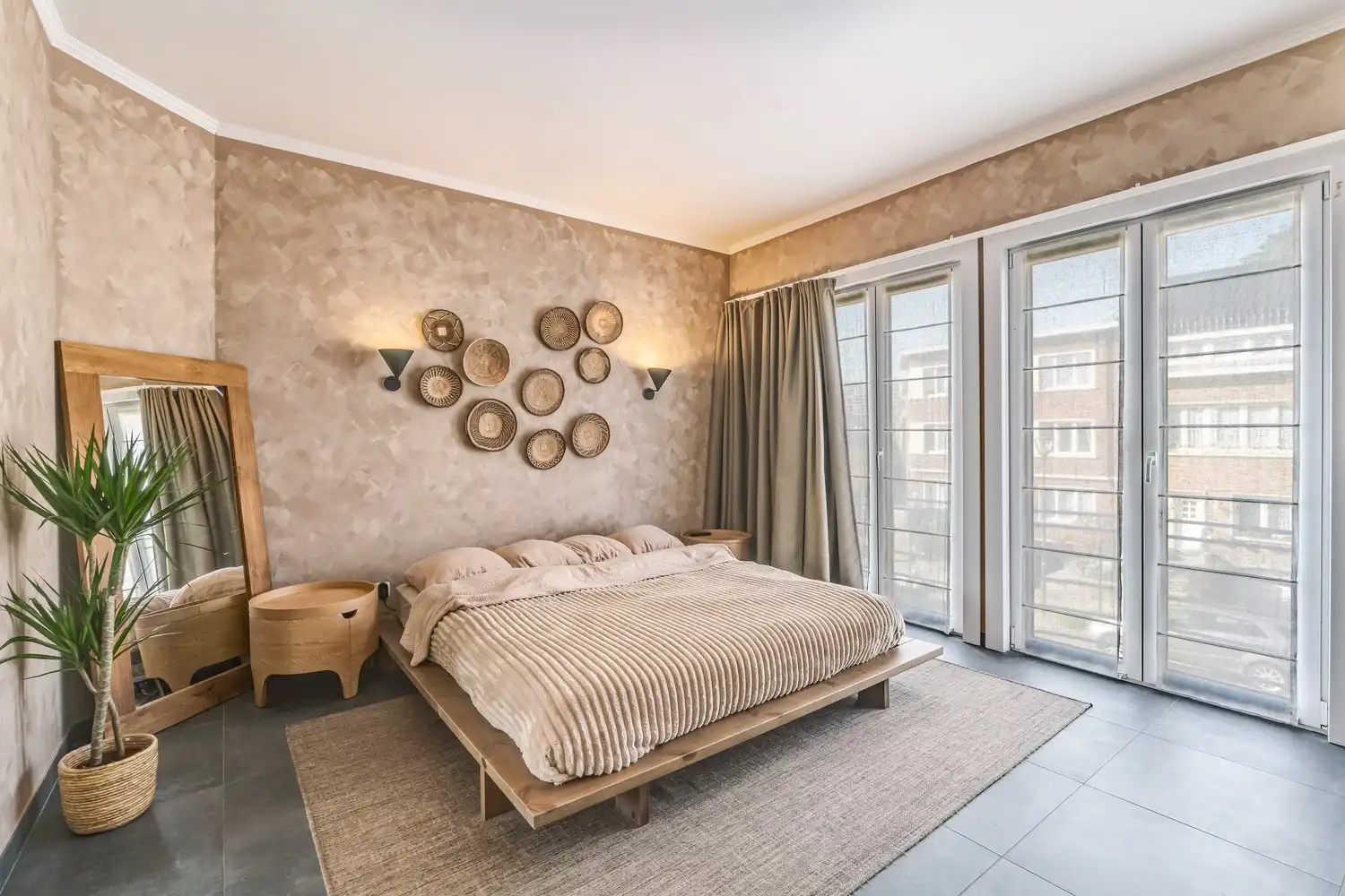 Instapklare gerenoveerde woning met 3 slaapkamers, 2 badkamers en garage foto 11