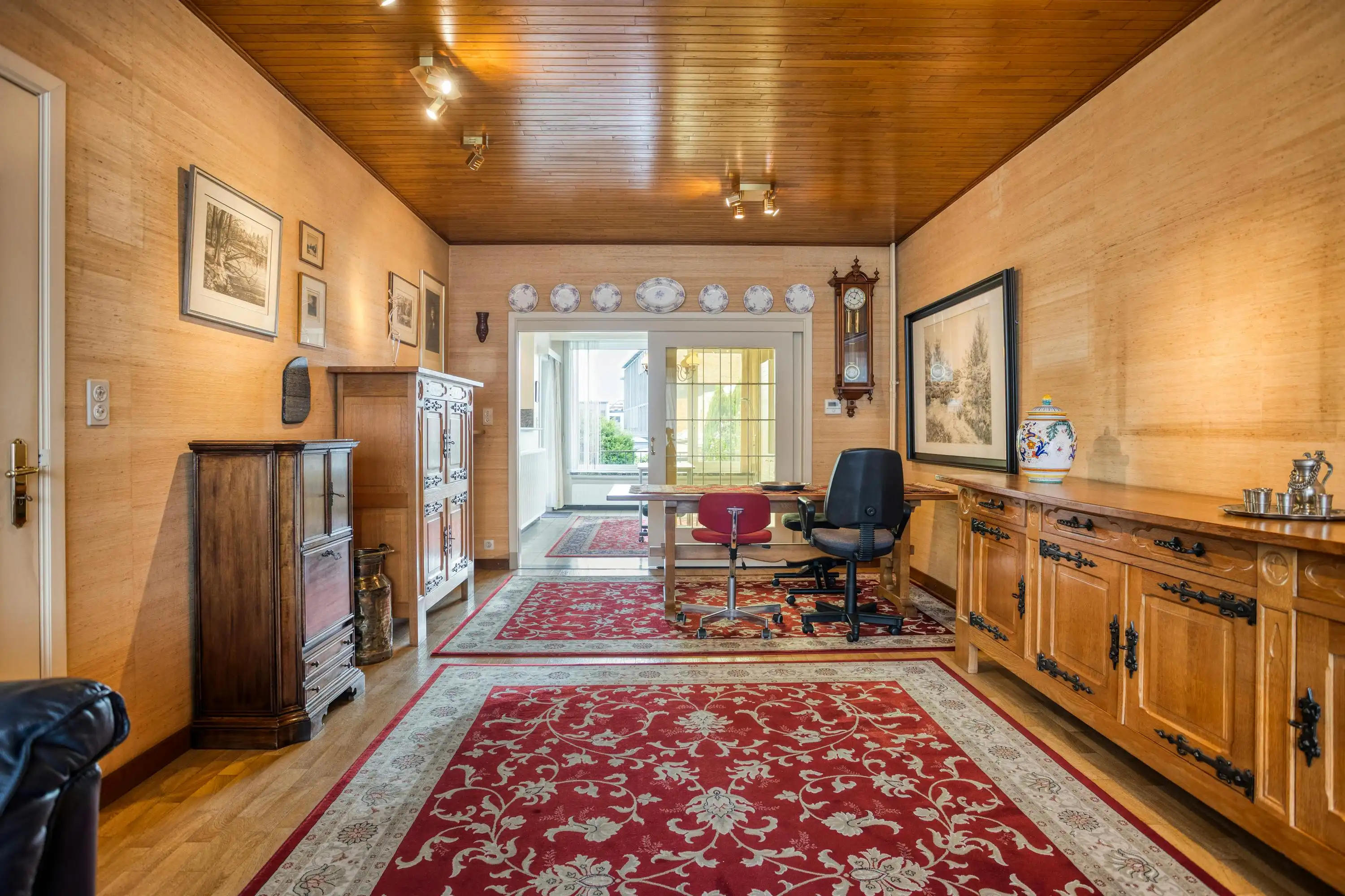 Karaktervol huis met tuin en 3 slaapkamers te Merksem foto 6
