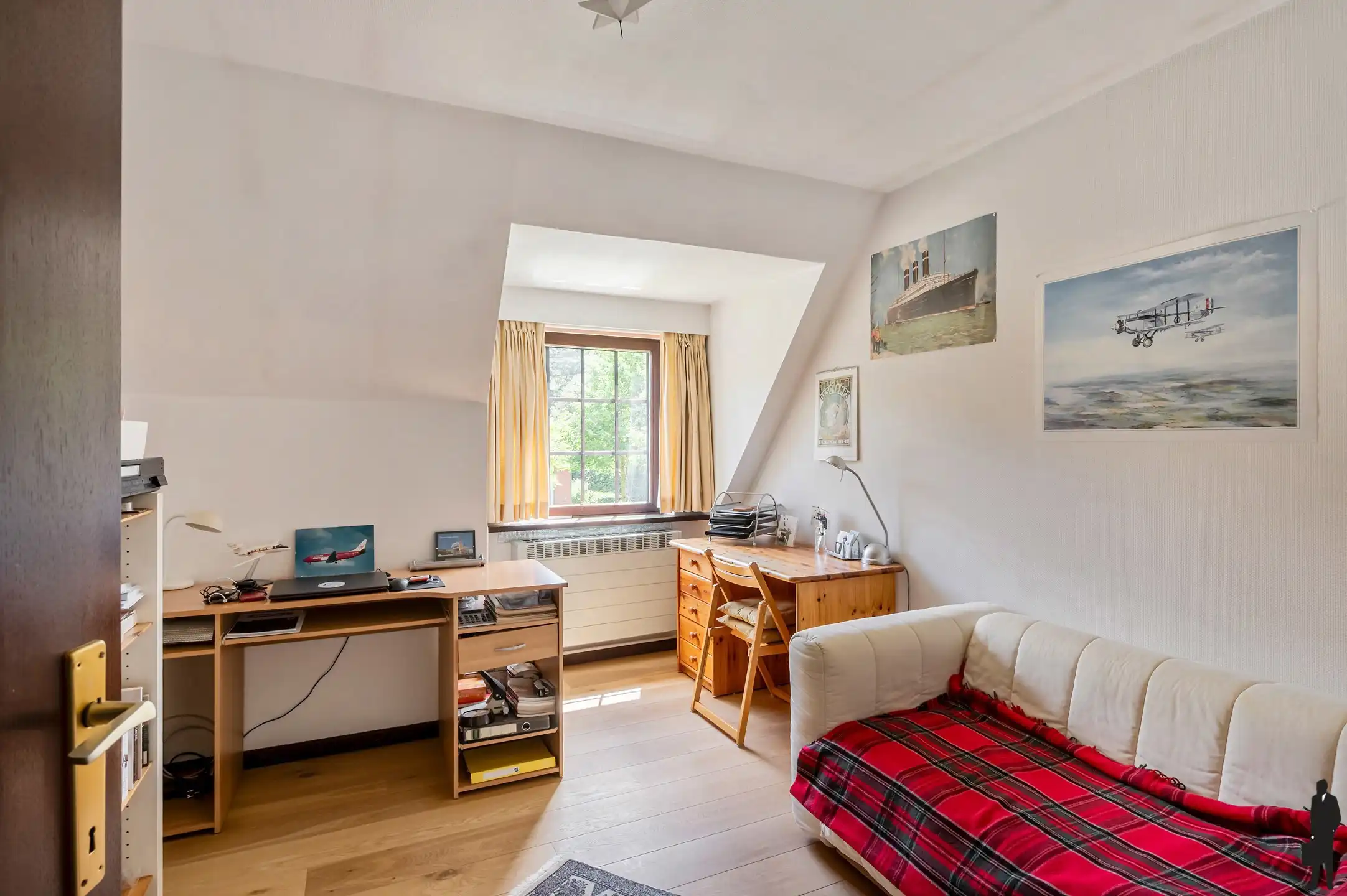 Zeer rustig gelegen villa op prachtig perceel van ca. 1594m² foto 14