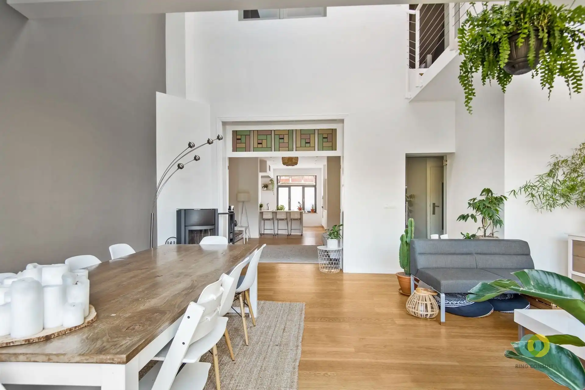 Charmante eengezinswoning met tuin foto 3