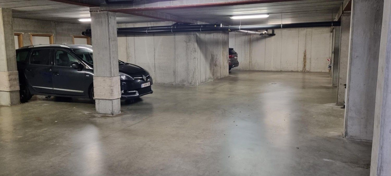 432m² kantoor met parking foto 29