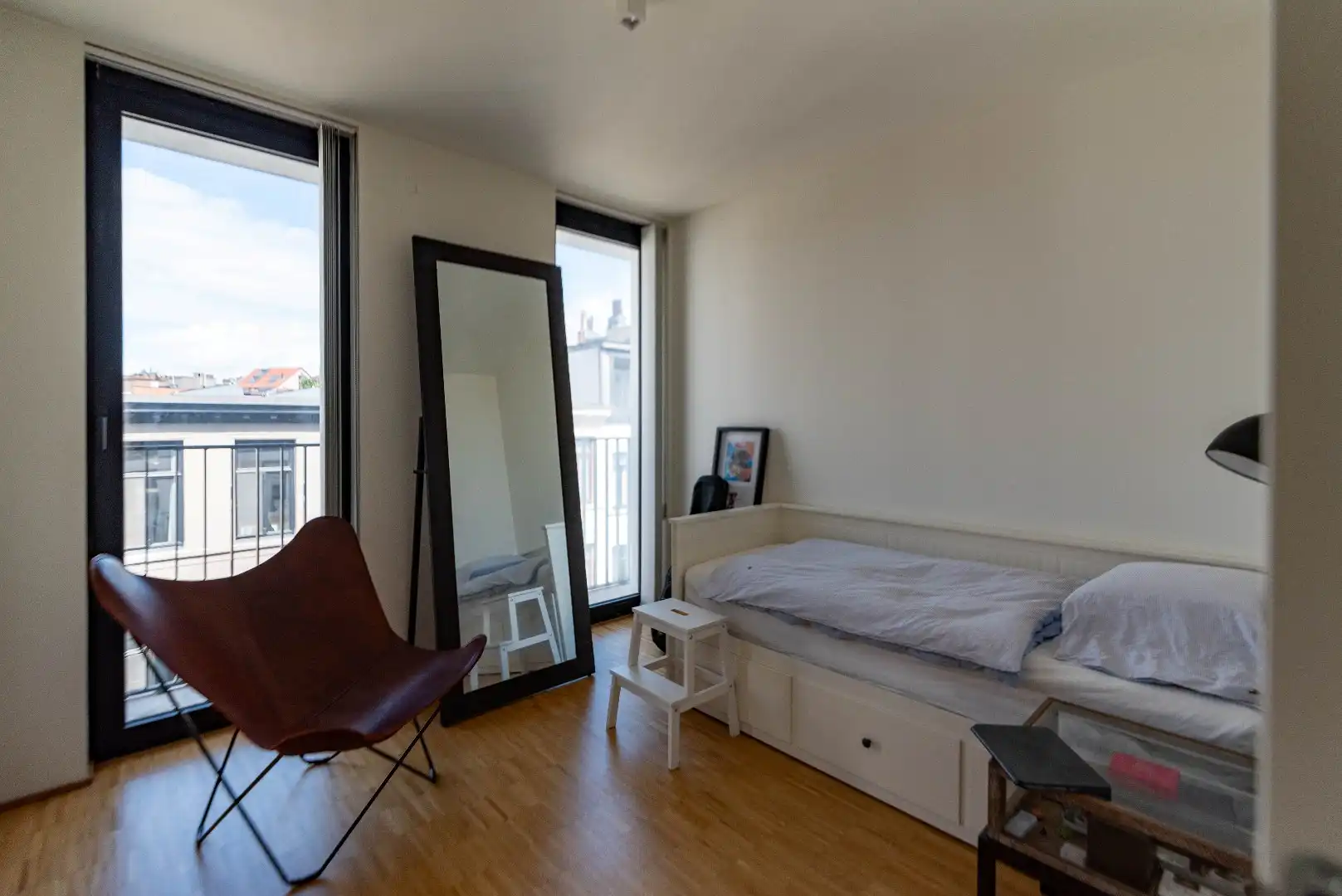 Luxueus appartement met 2 slk, terras en parking foto 13