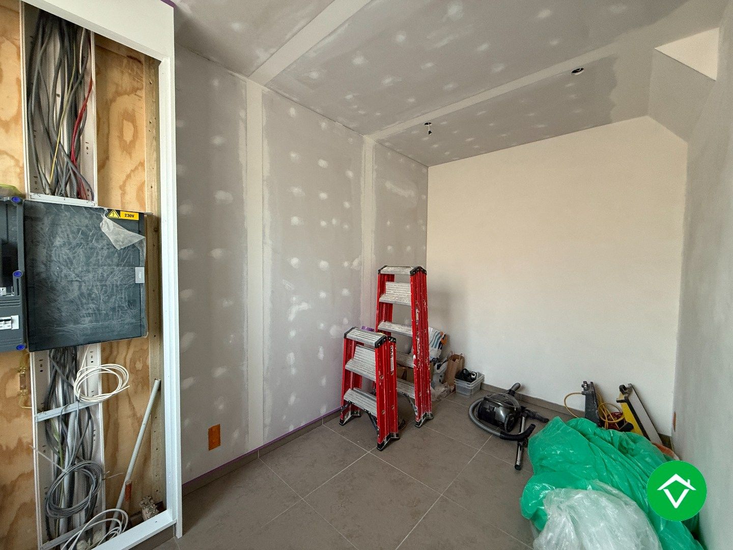 Energiezuinige rijwoning met 3 slaapkamers en tuin te Roeselare foto 5