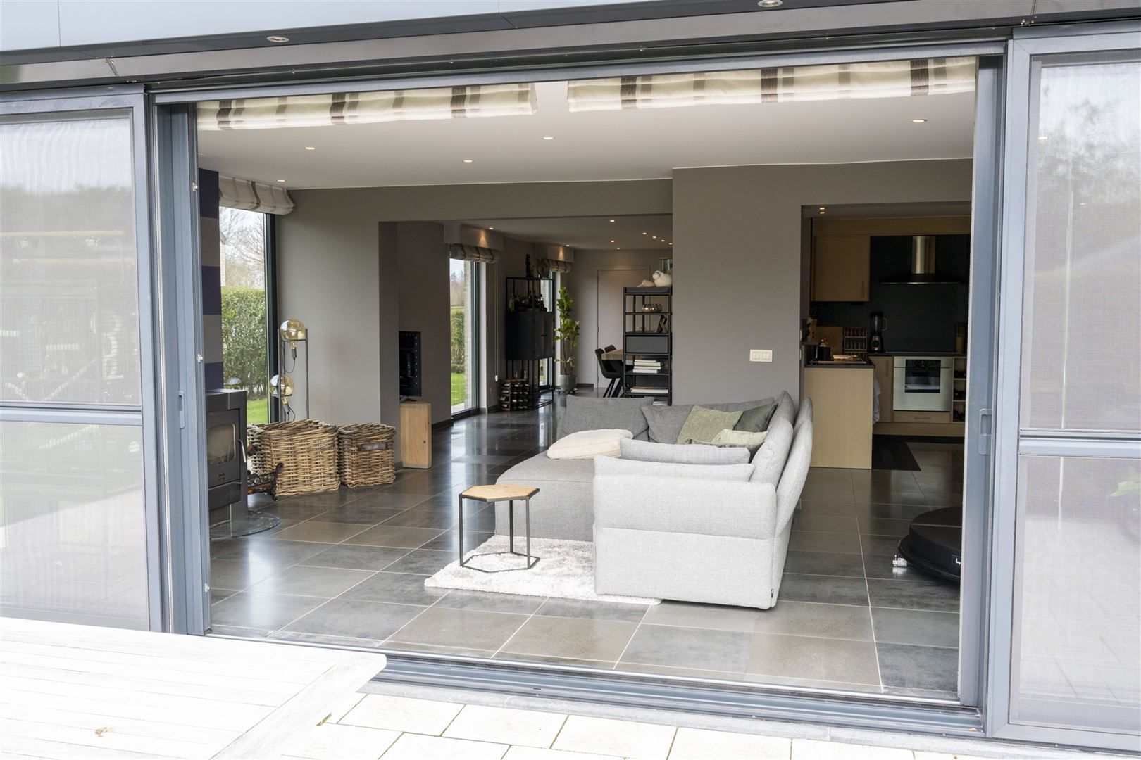 Kwalitatief afgewerkte woning met zonnige tuin, 3 slaapkamers en bureau. foto 12