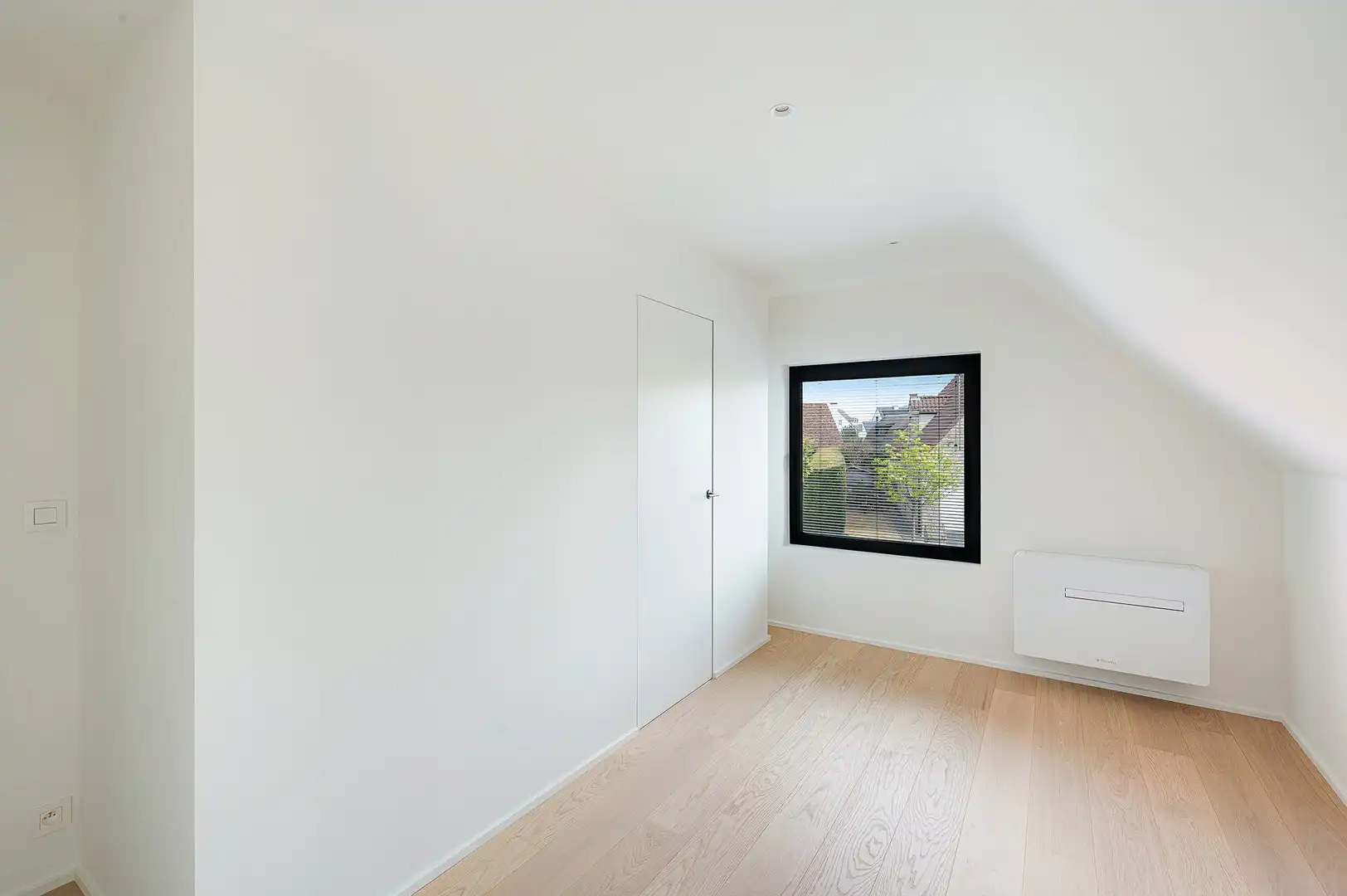 Prachtig gerenoveerde villa, rustig gelegen in een residentiële omgeving aan de rand van Knokke. foto 24