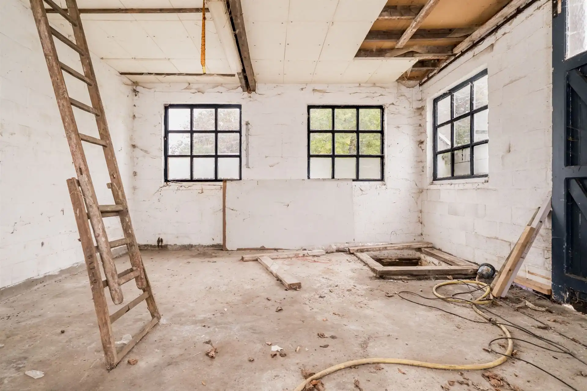 Woning voor totaalreno of heropbouw op perceel van 3.391m² foto 15