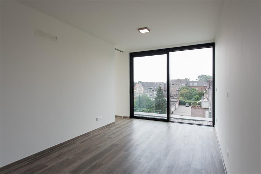 RECENT PENTHOUSE 150M² MET 2 SLP EN RUIM TERRAS VAN 80 m² NABIJ CENTRUM. foto 37