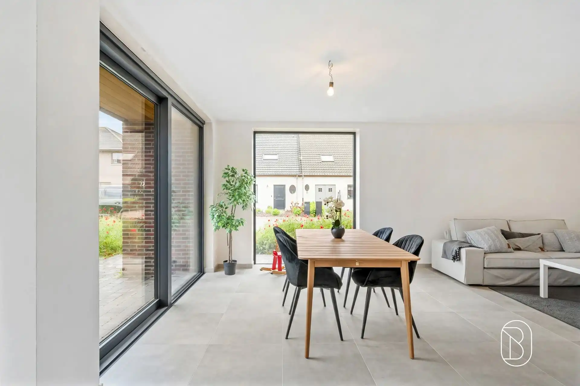 Kwalitatieve moderne ruime nieuwbouwwoning HOB met 3 SLK! foto 8