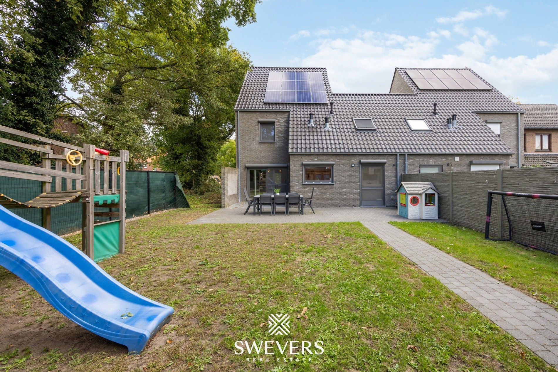 Recente instapklare moderne gezinswoning in Leopoldsburg foto 21