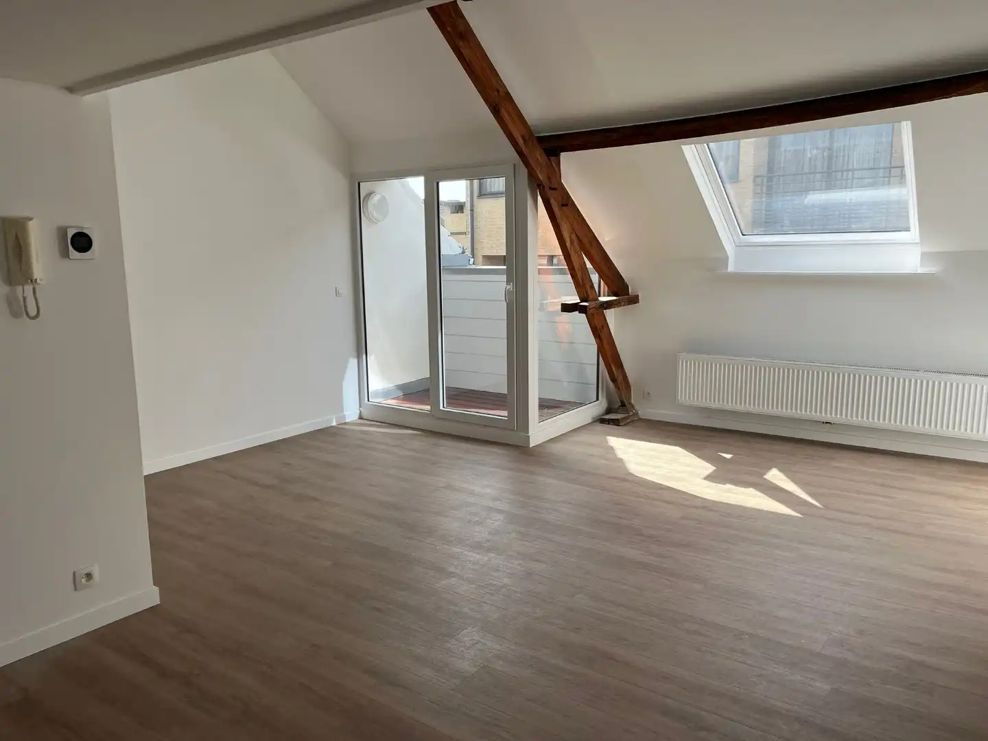 Een volledig vernieuwd duplex-appartement! foto 2