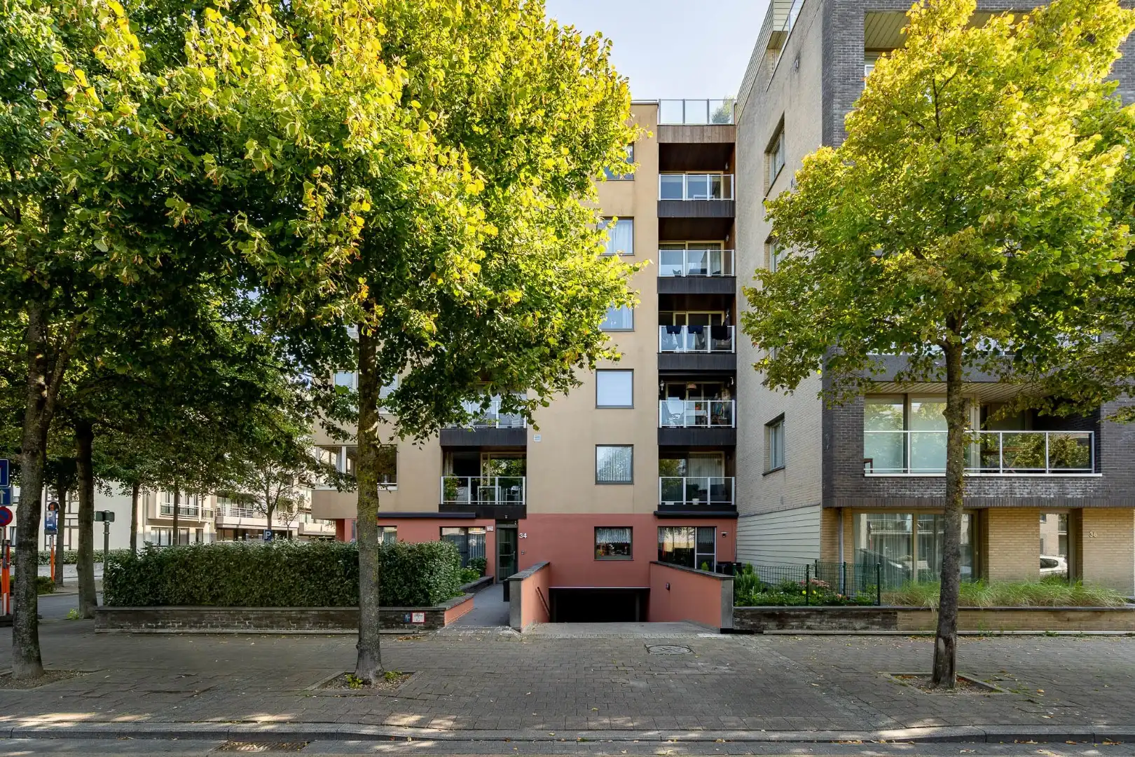 Dubbele garagebox - ondergrond, ruim en vlot bereikbaar foto 20