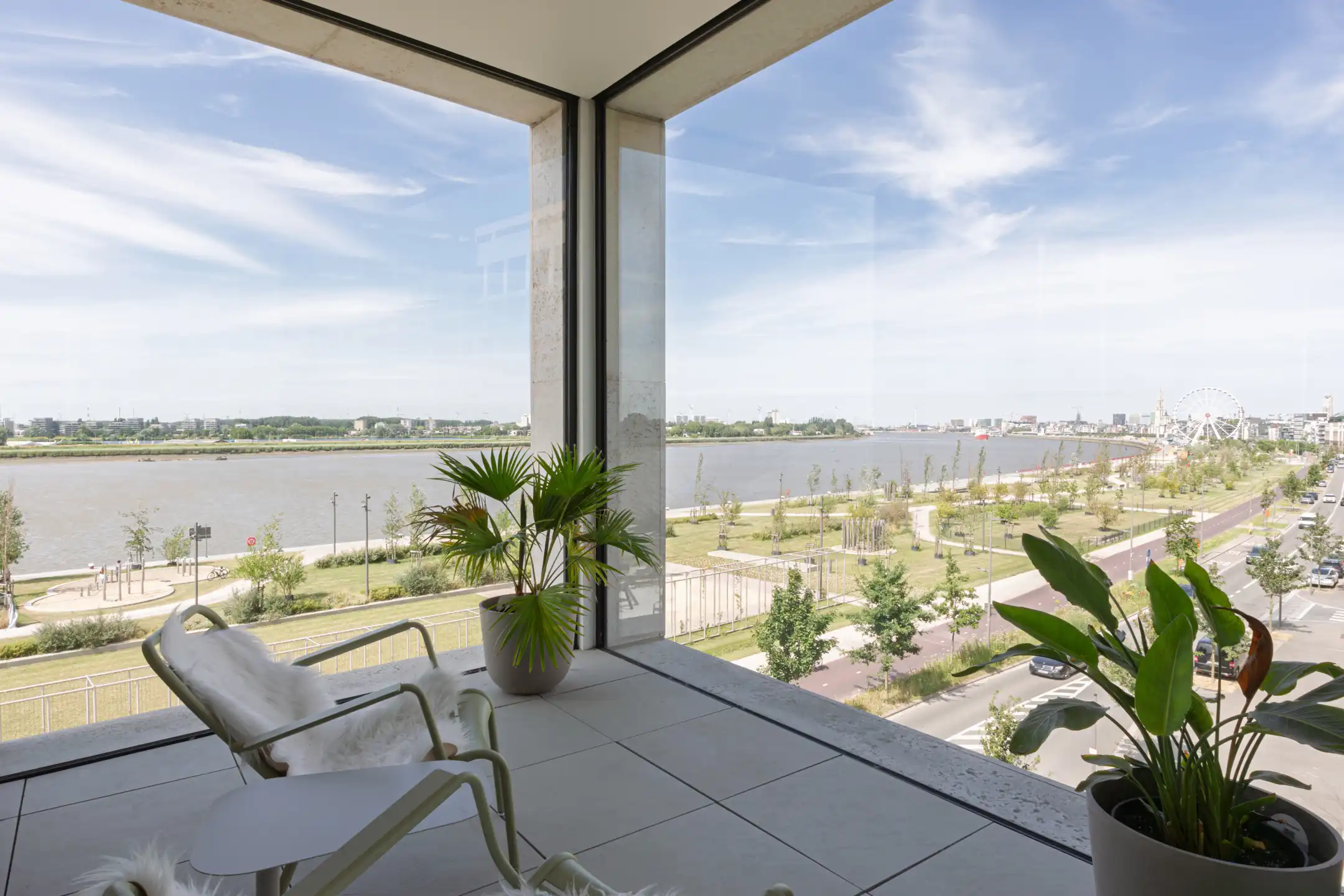 ANTWERPEN NIEUW-ZUID - Wonen aan de Schelde  foto {{pictureIndex}}