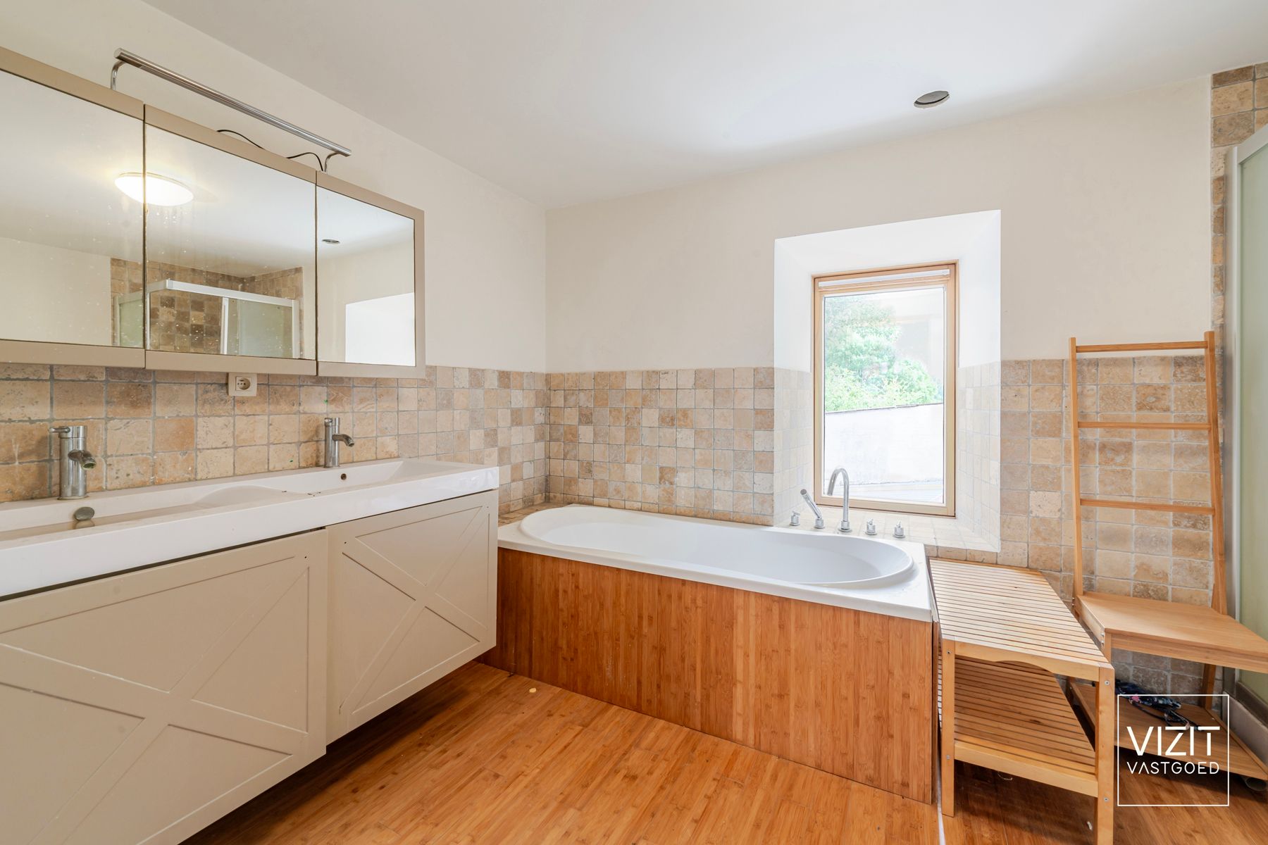 Ruime gezinswoning te Denderhoutem foto 12