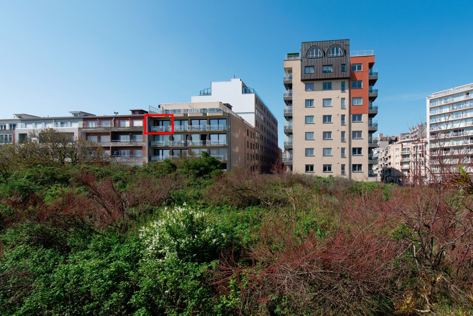 Appartement met 2 slaapkamers en fantastisch zicht op zee en duinen foto 12