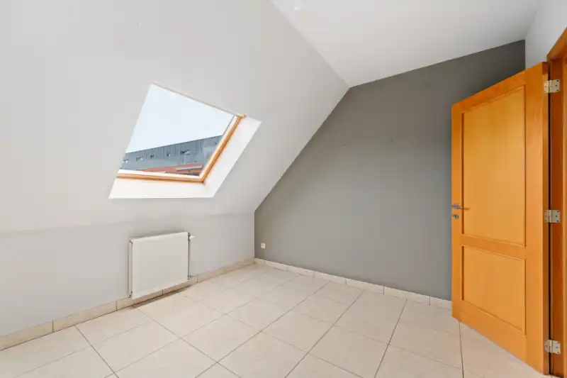 Ruime duplex appartement 2 slpk nabij centrum Zele! foto 9