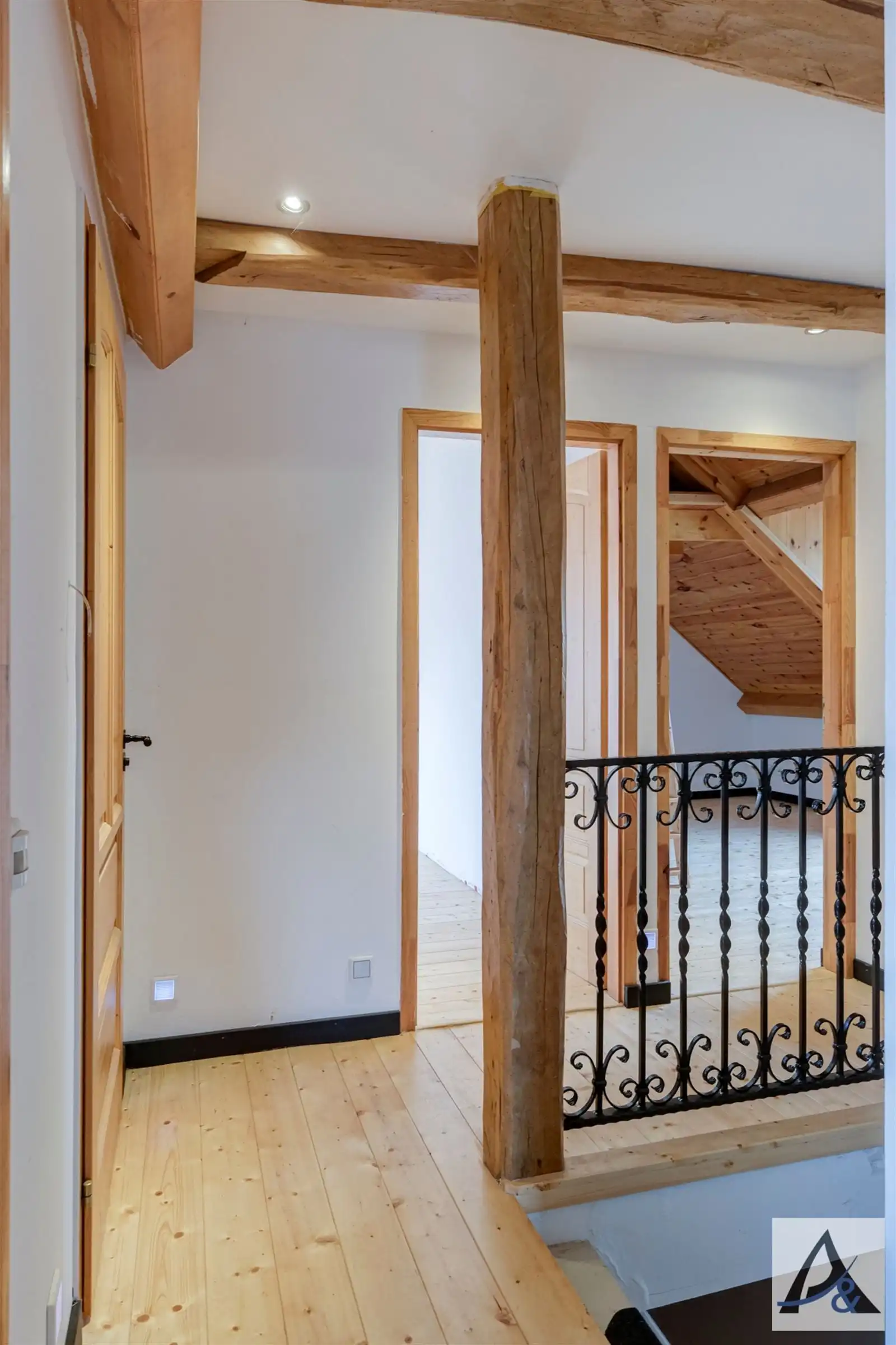 Bijzondere eigendom met woon- en werkmogelijkheden in het pittoreske Kessenich foto 36