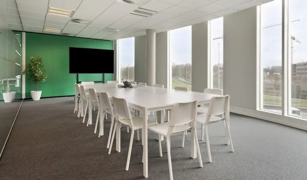 Gemeubelde kantoren met dienstverlening in Planet Business Center aan The Loop in Gent foto 25