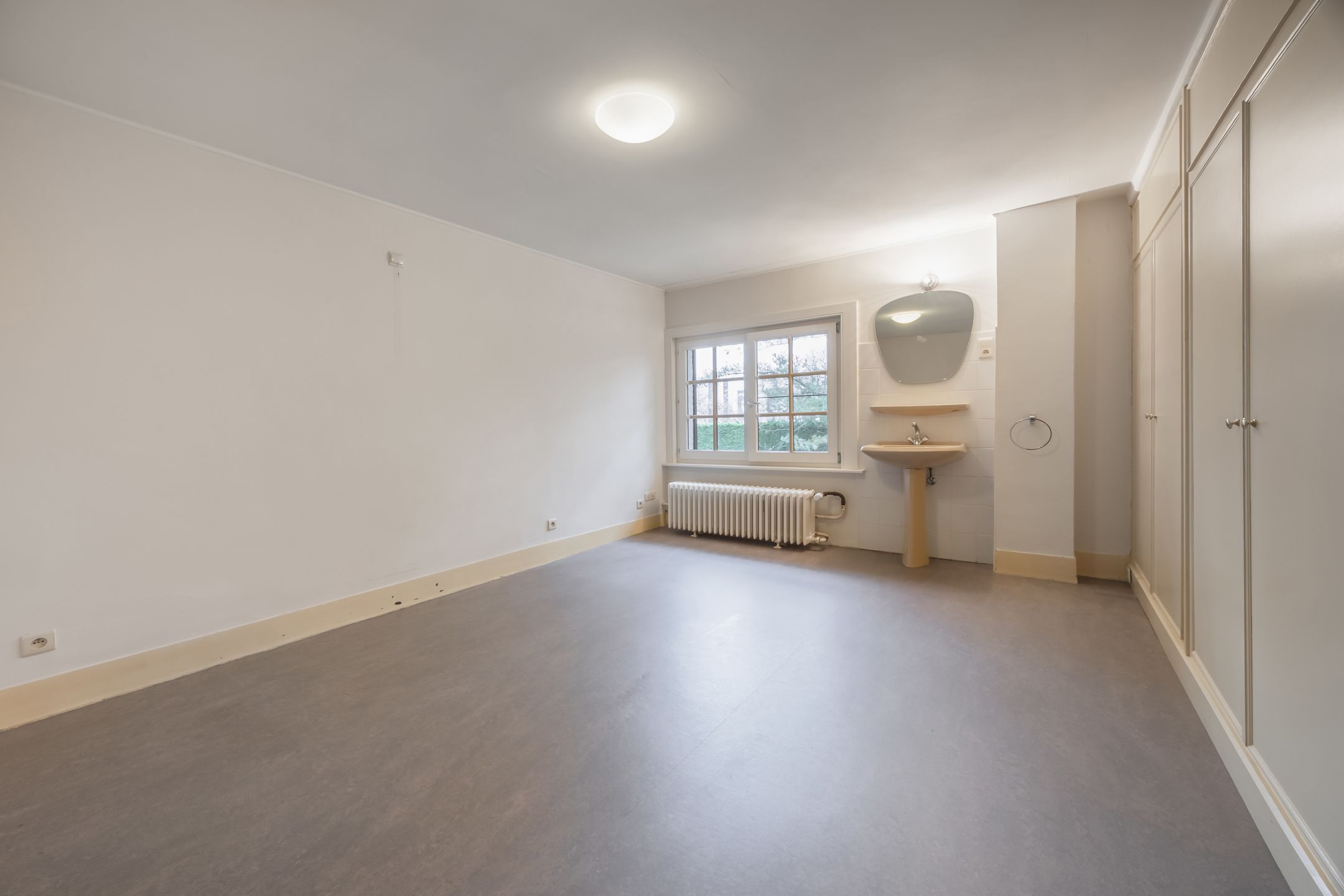 Stijlvolle villa met zwembad en uitzonderlijk potentieel foto 17