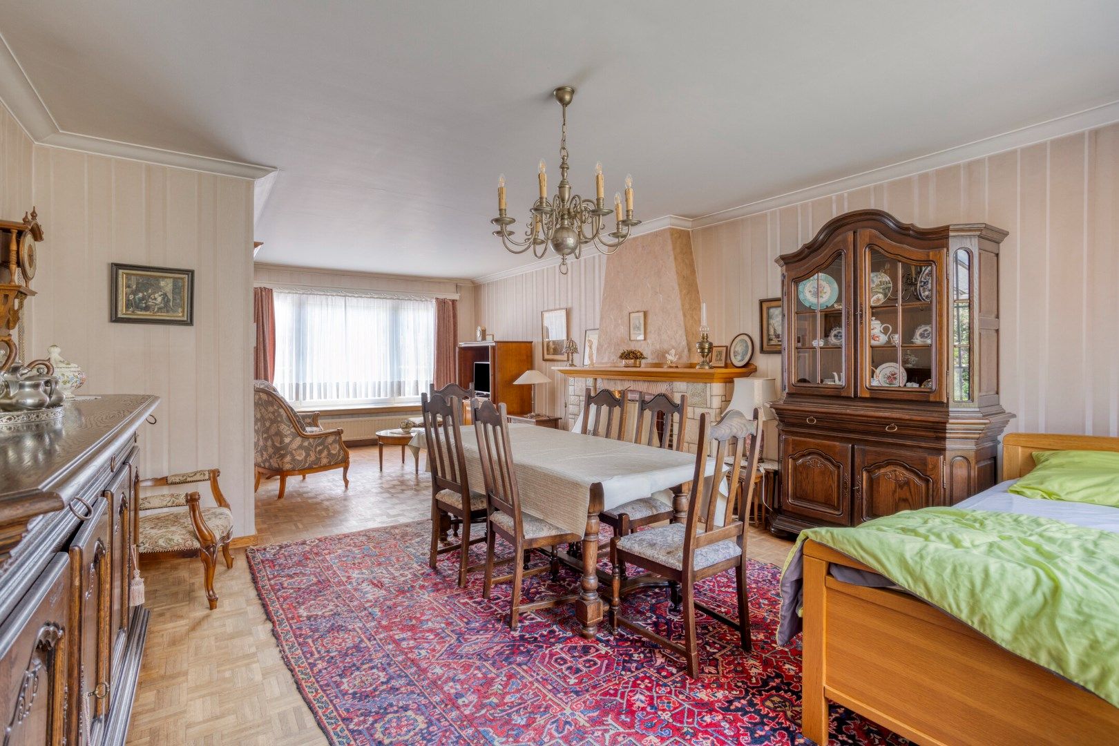 Ruime woning met 3slpk, praktische kelder en tuin foto 6