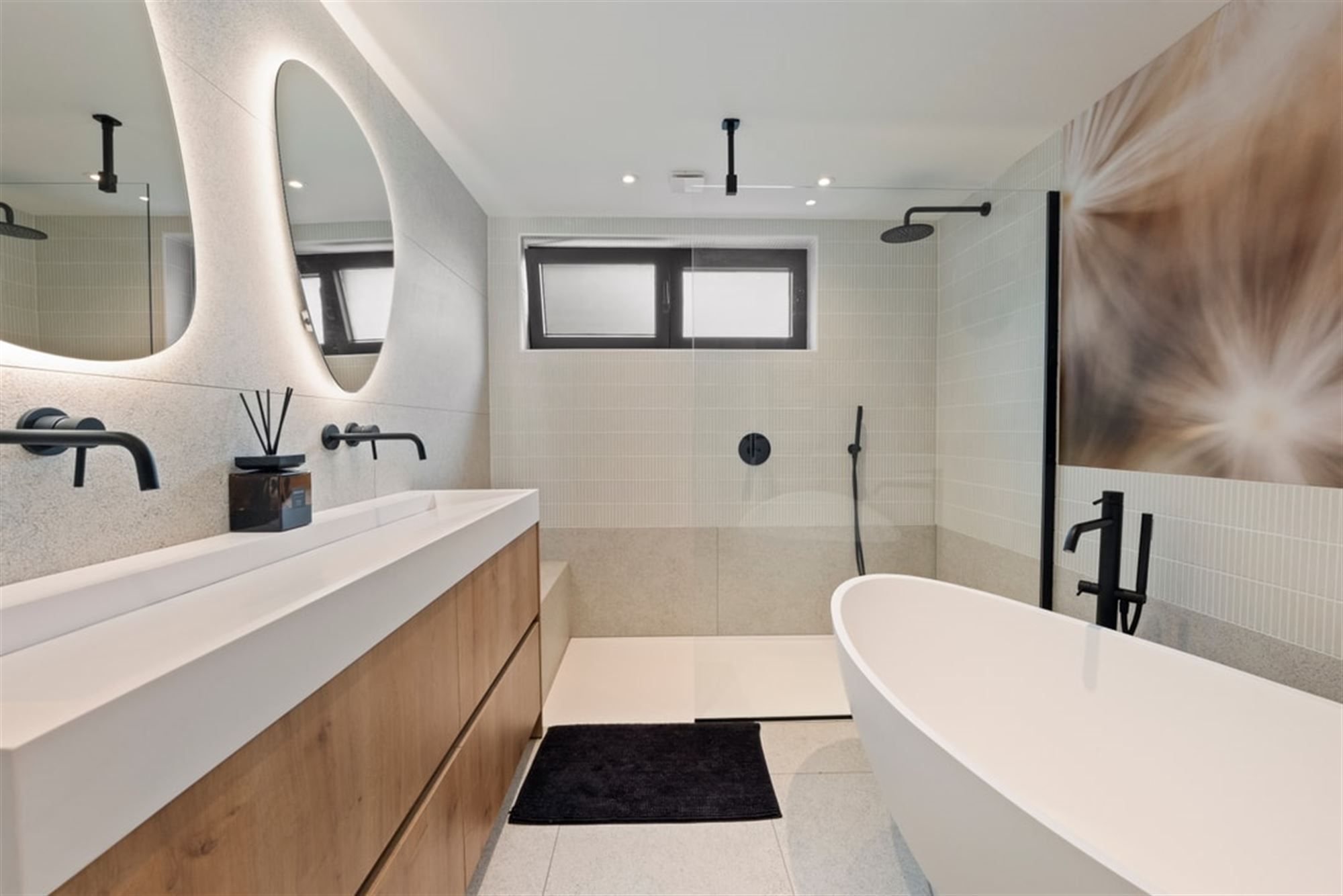 UNIEKE DESIGNWONING MET MODERNE AFWERKING EN STIJVOLLE ARCHITECTUUR foto 52