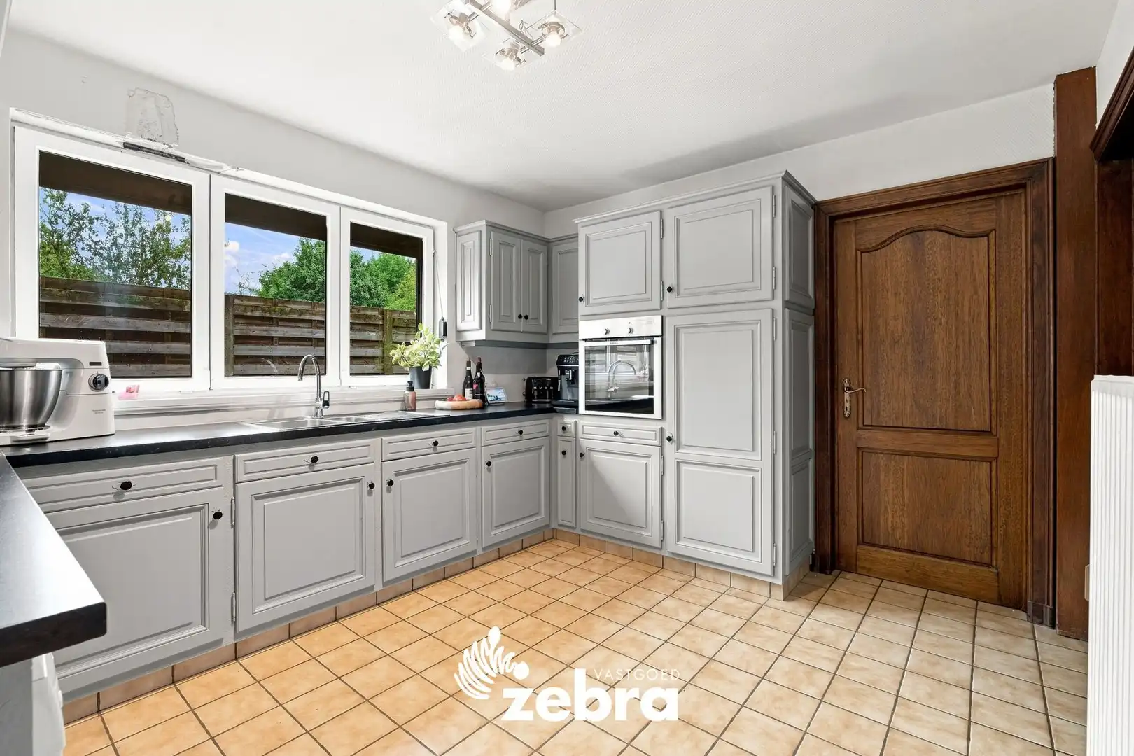 Verzorgde villa gelegen in een doodlopende straat vlakbij Bellegem centrum! foto 12
