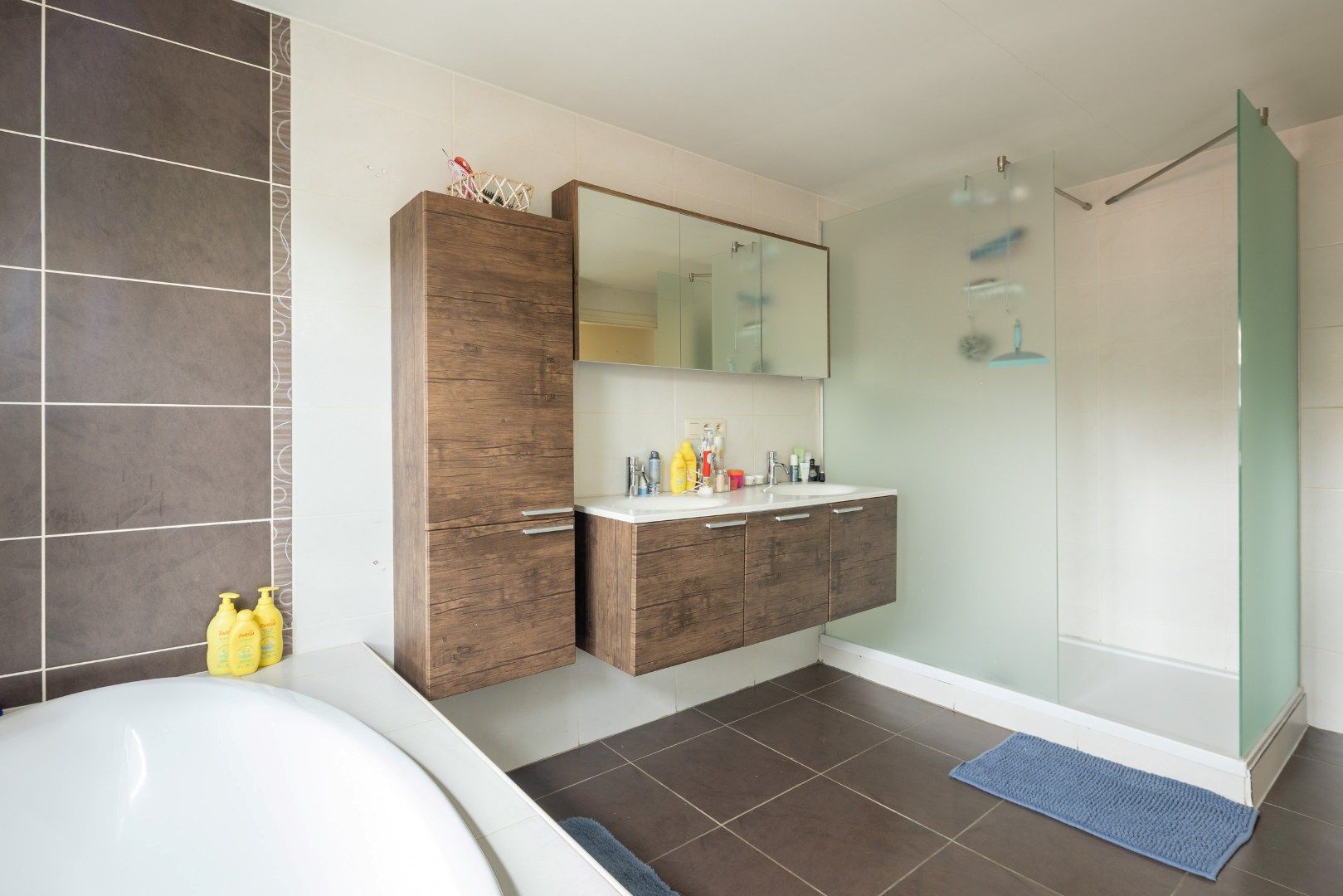 Knappe instapklare woning te koop in Peer! foto 12