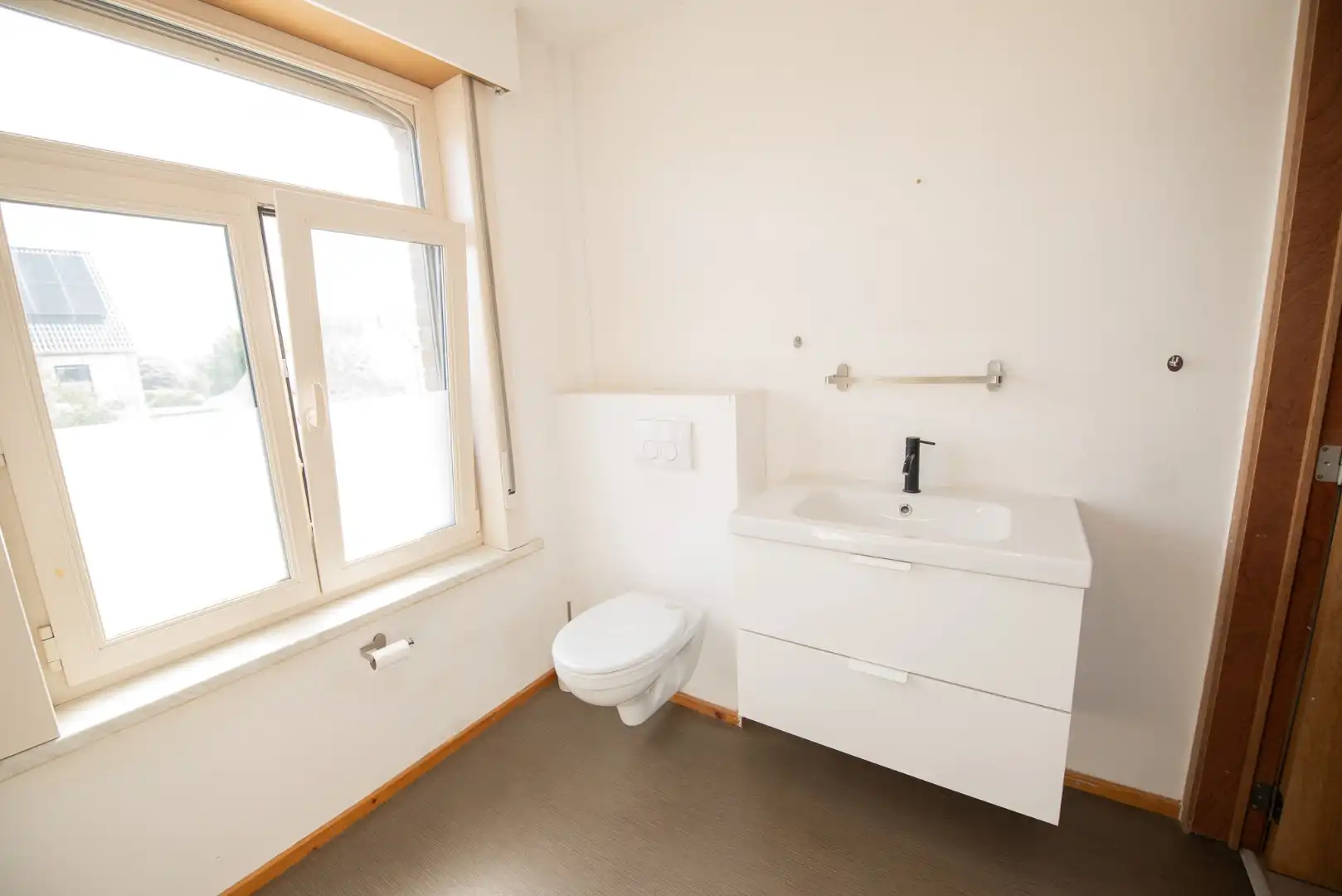 Ruime woning te Dentergem. foto 15