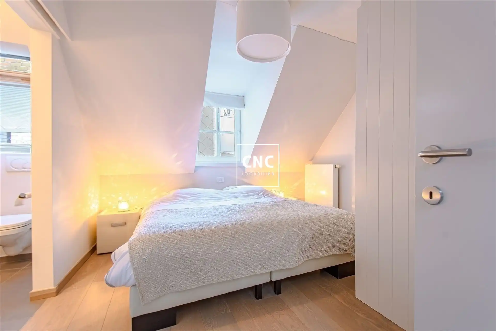 Duplex-appartement met zonneterras op toplocatie in Knokke foto 11