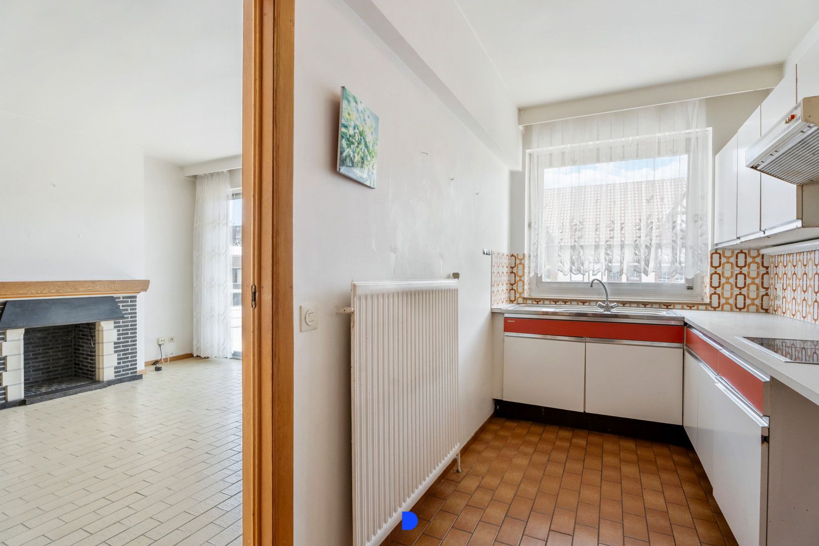 Interessant appartement met 2 slaapkamers en garage! foto 13
