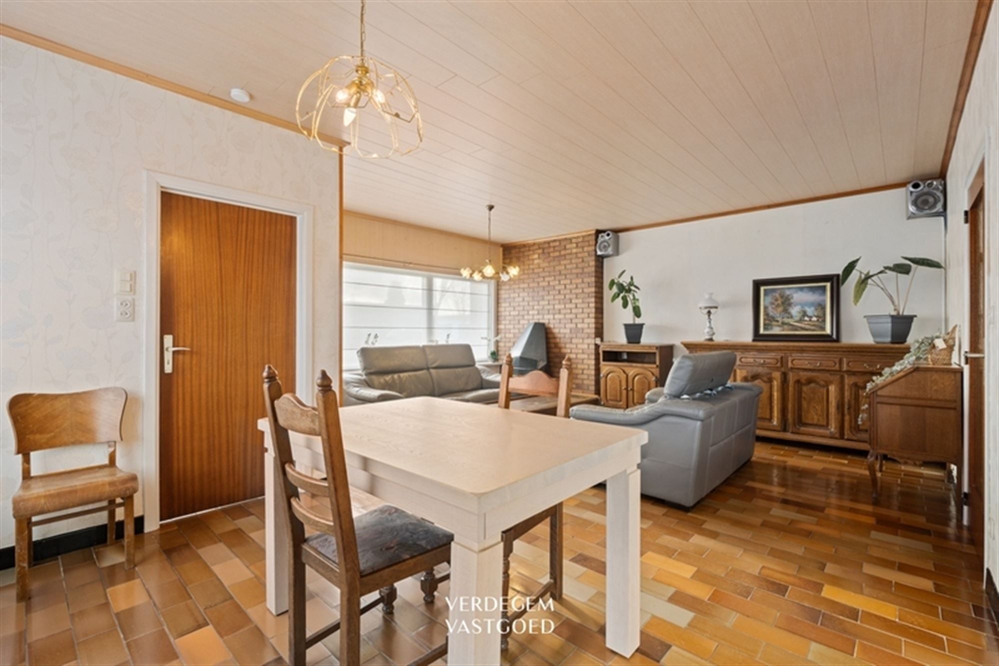 Te renoveren bungalow met 3 slaapkamers in fijne woonbuurt foto 4