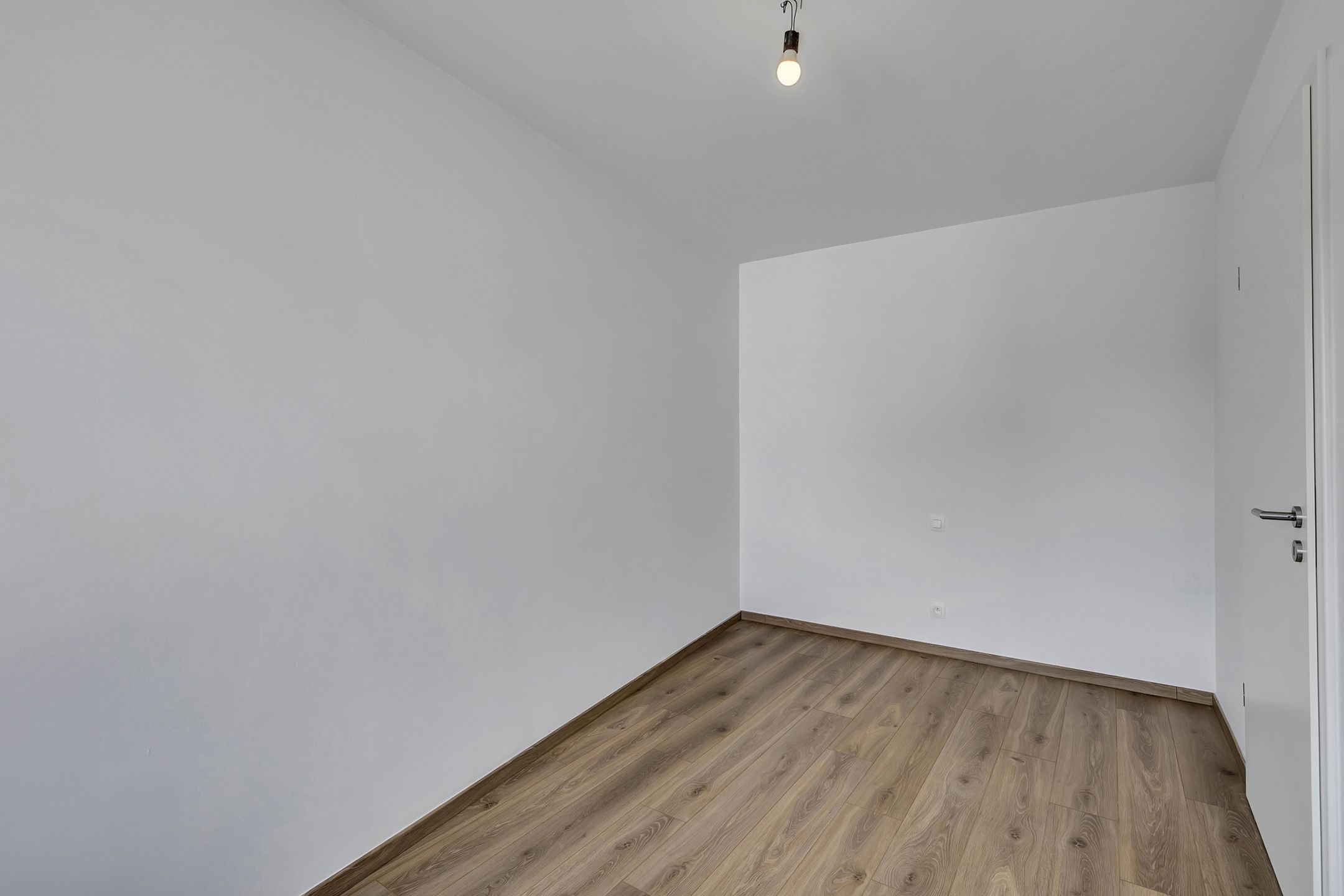 Nieuwbouwwoning met 4 slaapkamers en uitstekende verbinding foto 15