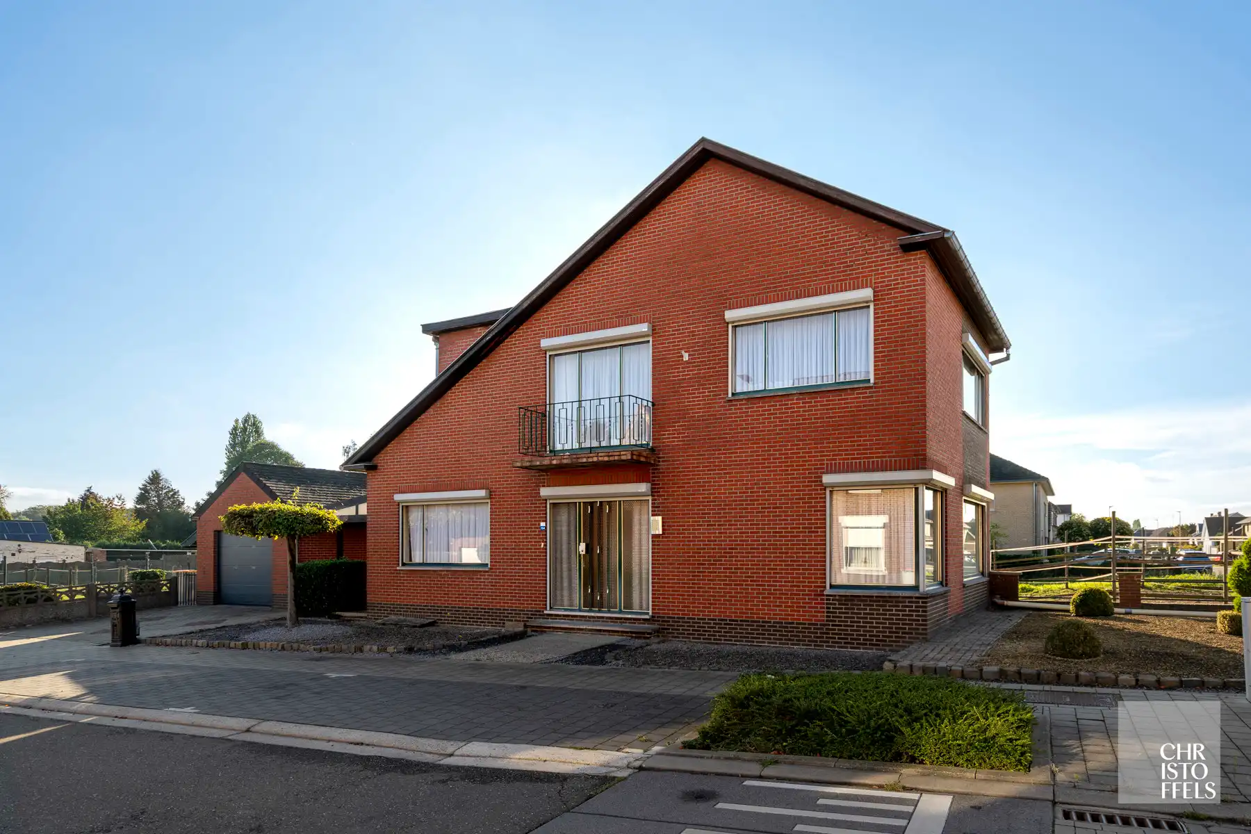 Hoofdfoto van de publicatie: Te renoveren woning (152m²) in een rustige woonomgeving te Lanaken!