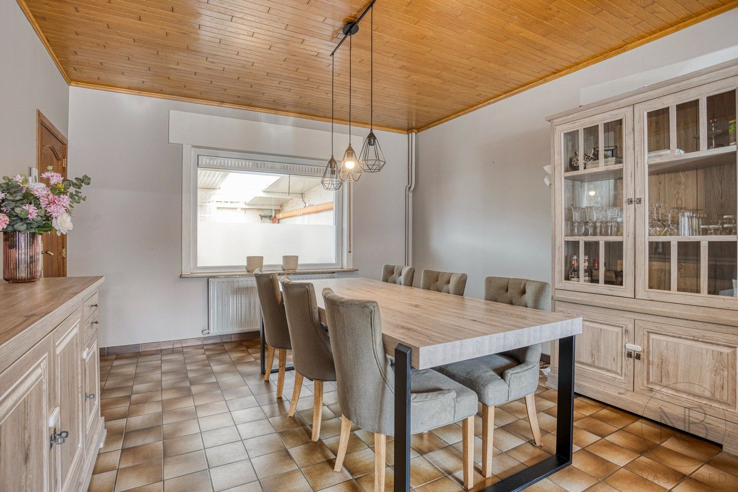 EENGEZINSWONING KURINGEN CENTRUM MET MOOI PERCEEL 9A 18CA foto 7