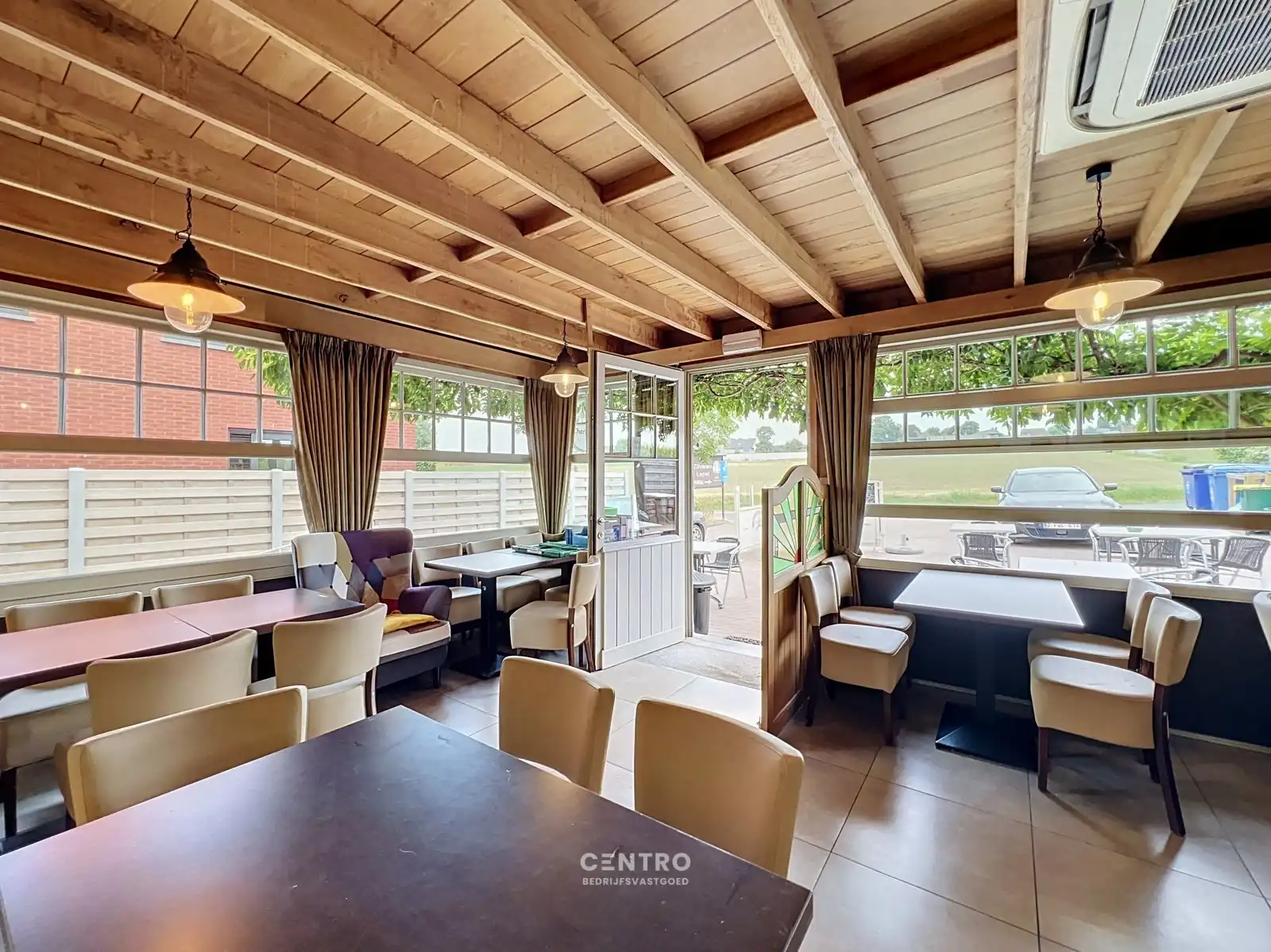 Prachtig, landelijk gelegen restaurant (150 couverts) op ± 3.400 m², VOLLEDIGE horeca-inboedel inbegrepen, met bewezen horeca-concept te HOOGLEDE! foto 23