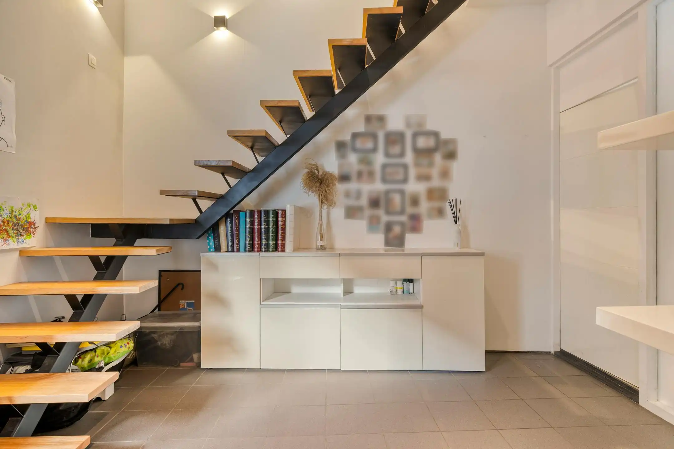 Instapklare woning met garage te koop in Heule! foto 6