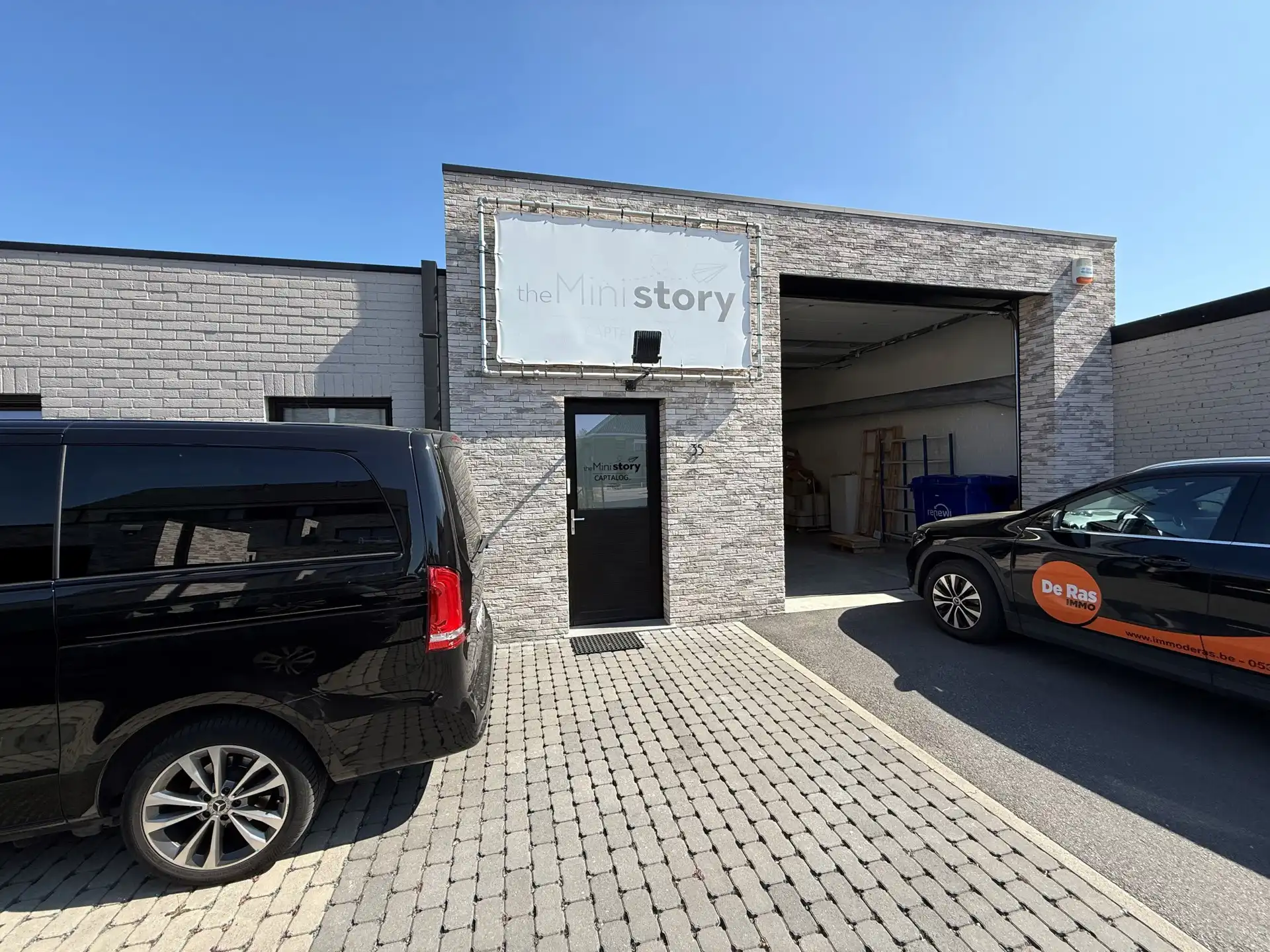 ERPE - Opslagplaats vlakbij de invalsweg. foto {{pictureIndex}}