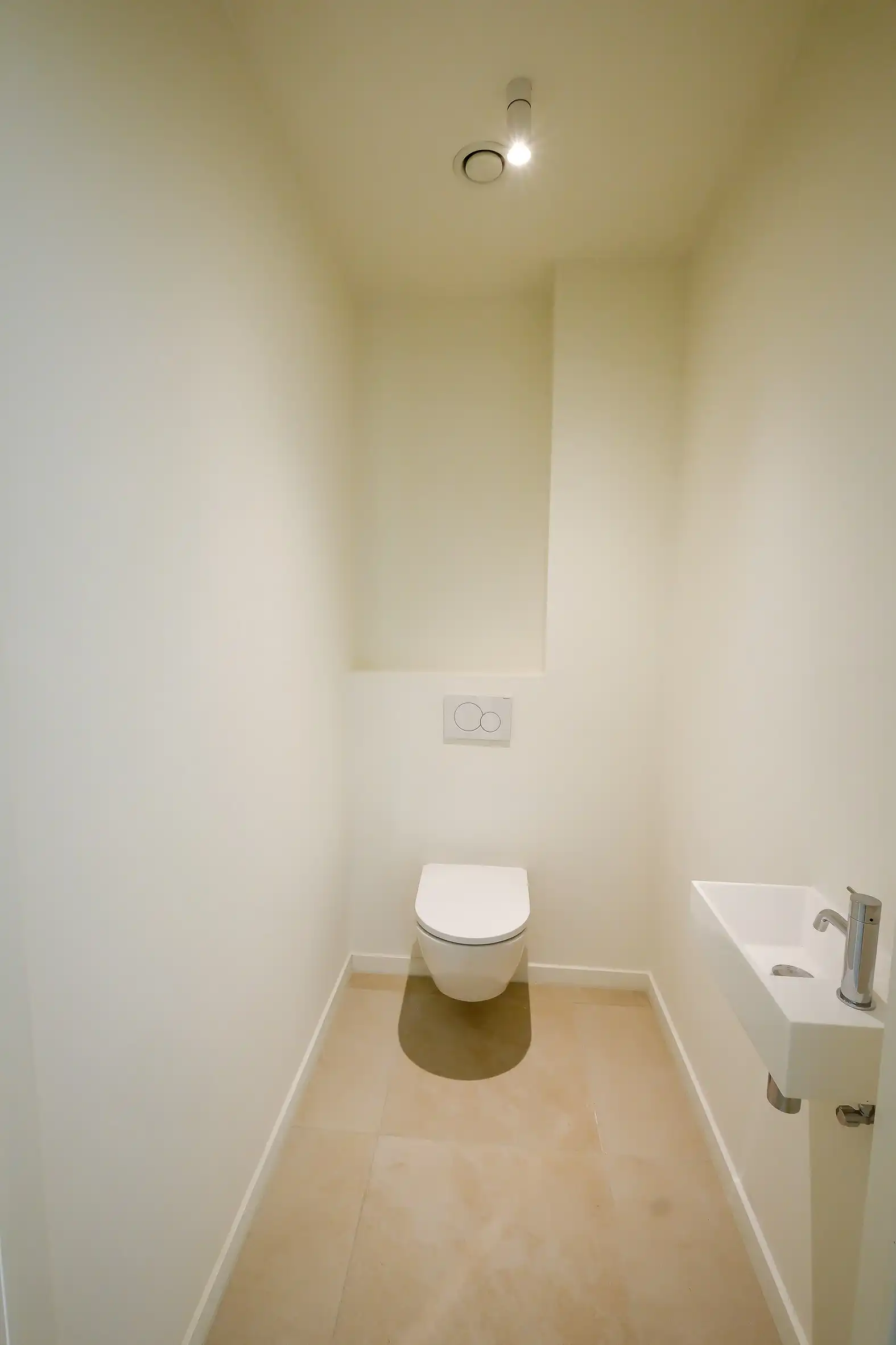 Nieuwbouwappartement met 2 slaapkamers in het charmante Oud-Rekem foto 14