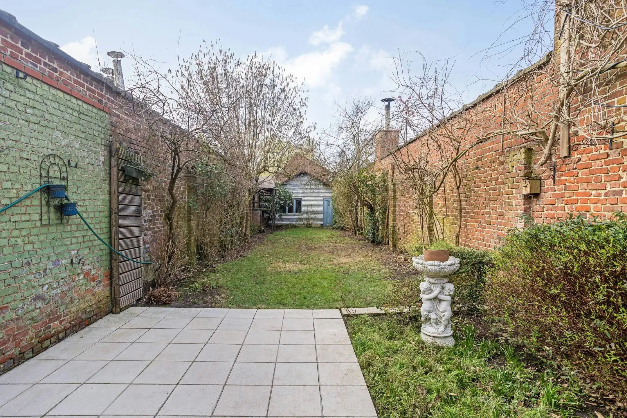 Ruime woning met 4 slaapkamers en leuke tuin in Roeselare! foto 14