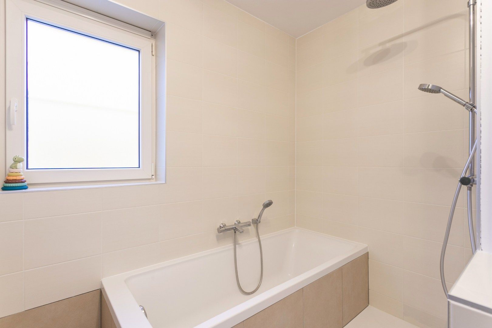 Moderne, energiezuinige woning met 3 slaapkamers, tuin en zonnepanelen in Saintes (Tubeke) foto 19